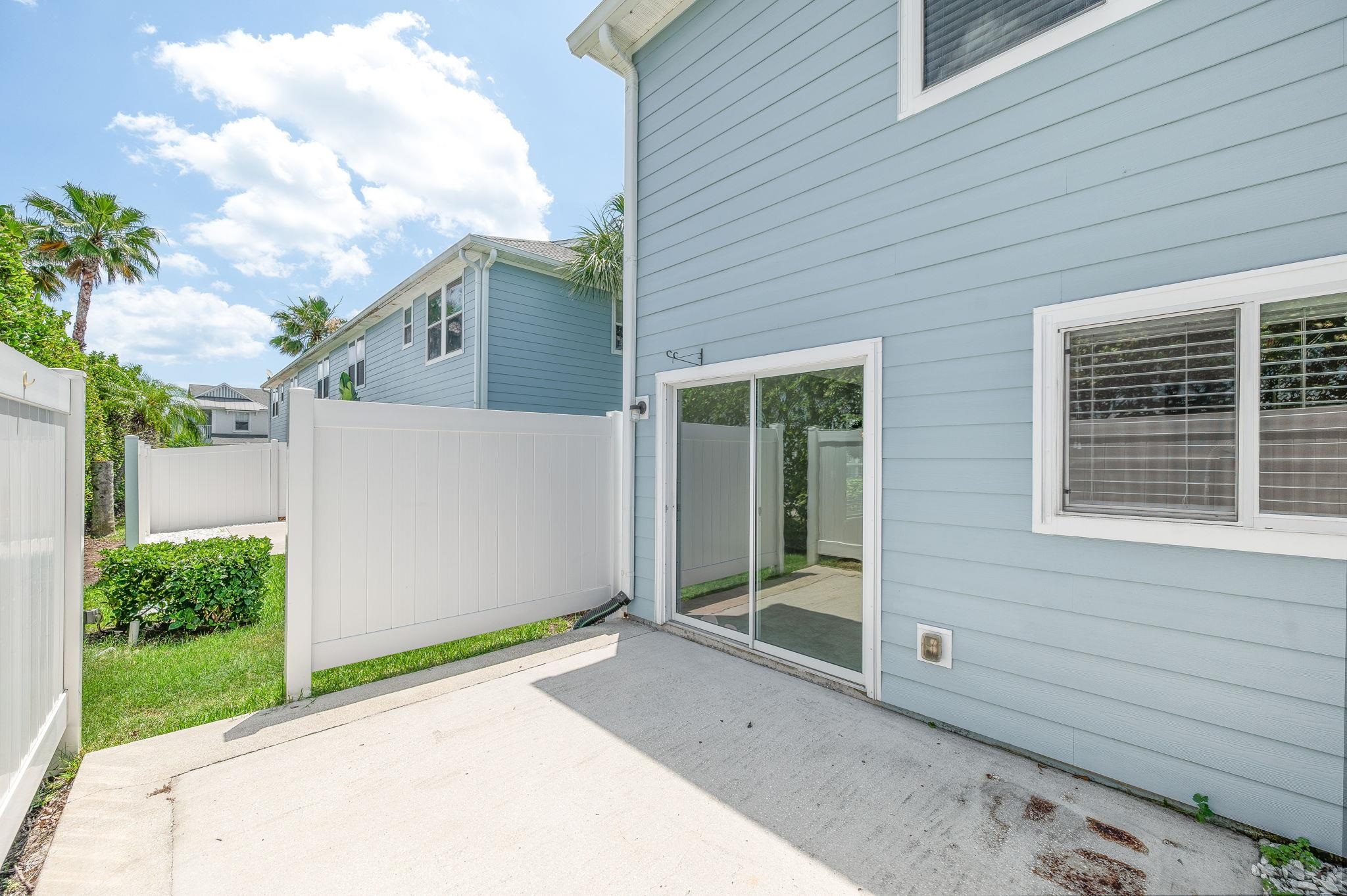 Image 30 of 35 For 113 Islander Dr