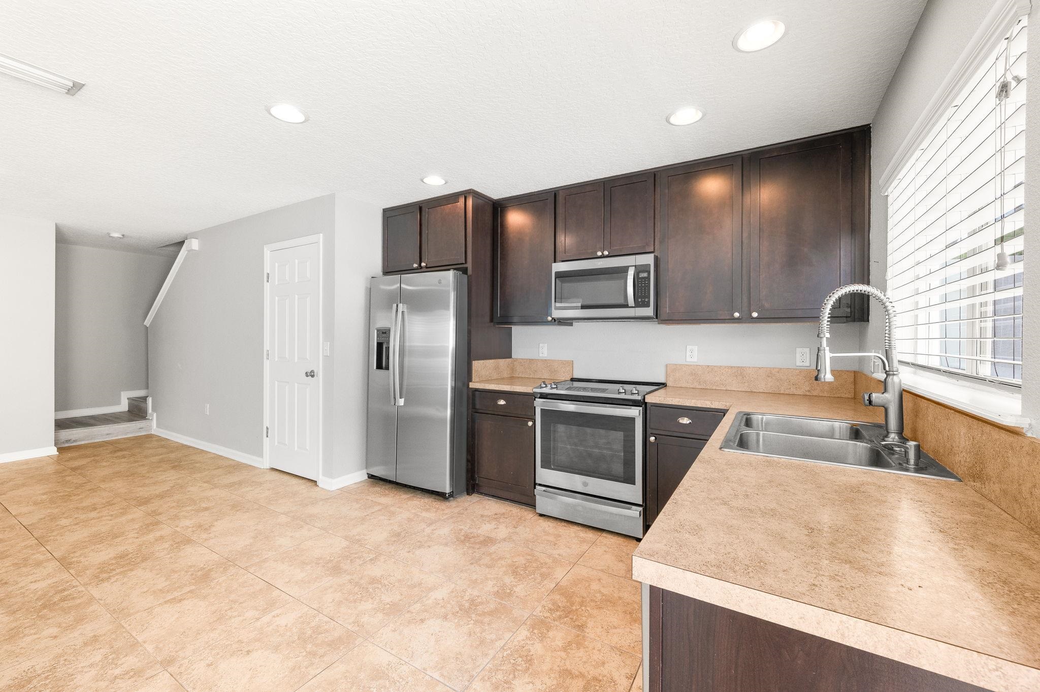 Image 8 of 35 For 113 Islander Dr