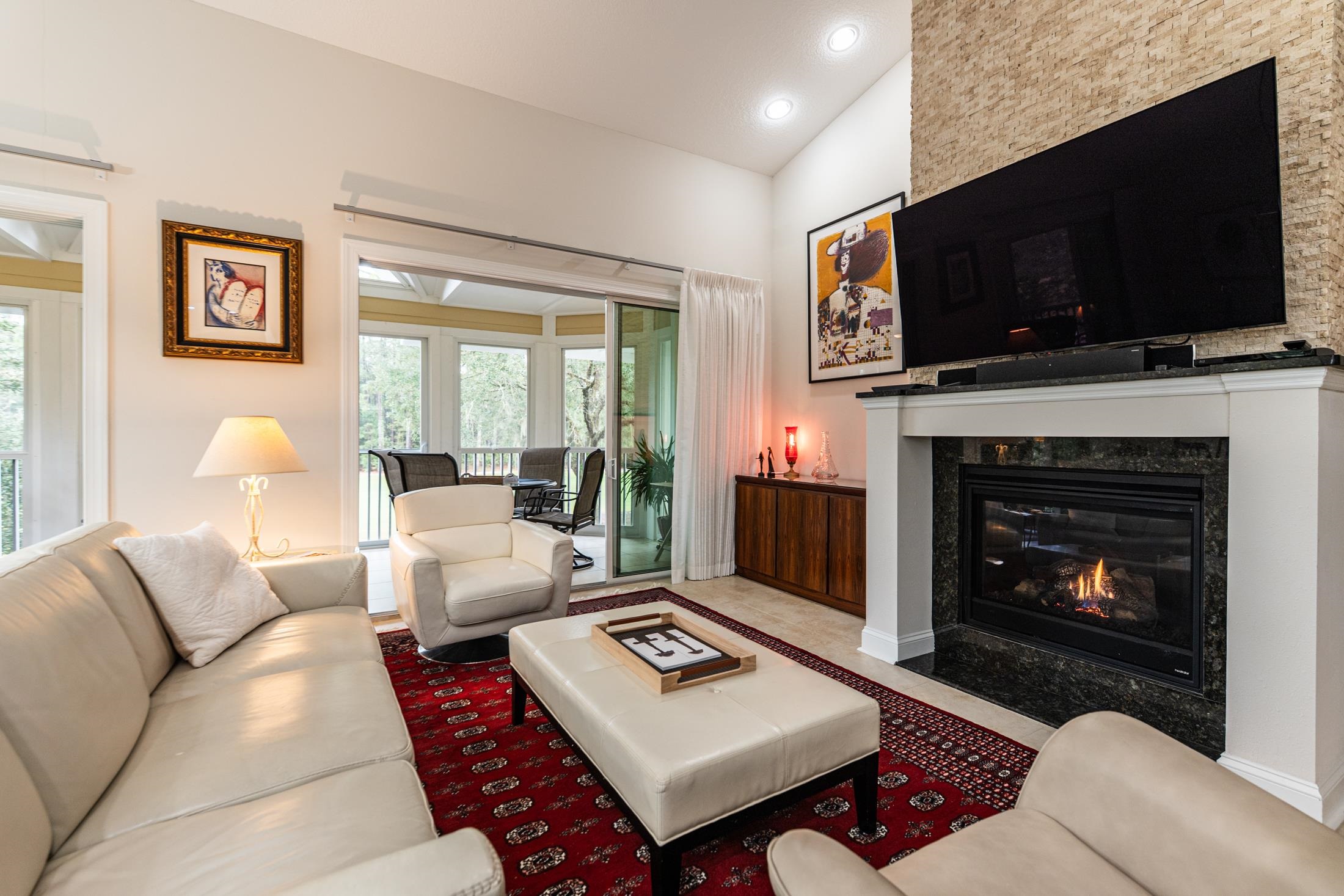 Image 14 of 95 For 335 Shore Cir N 1021