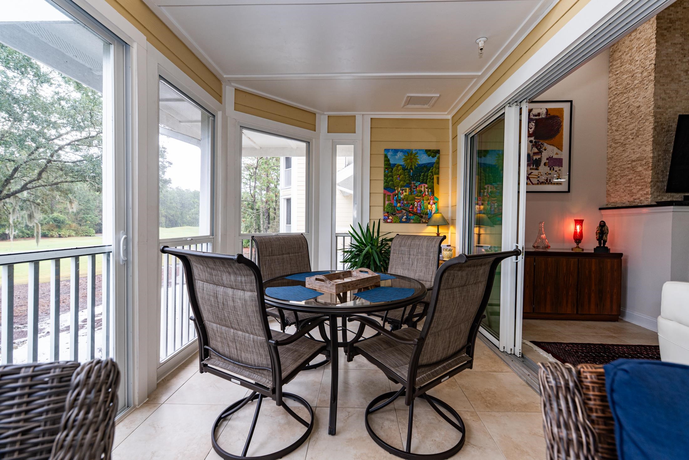 Image 18 of 95 For 335 Shore Cir N 1021