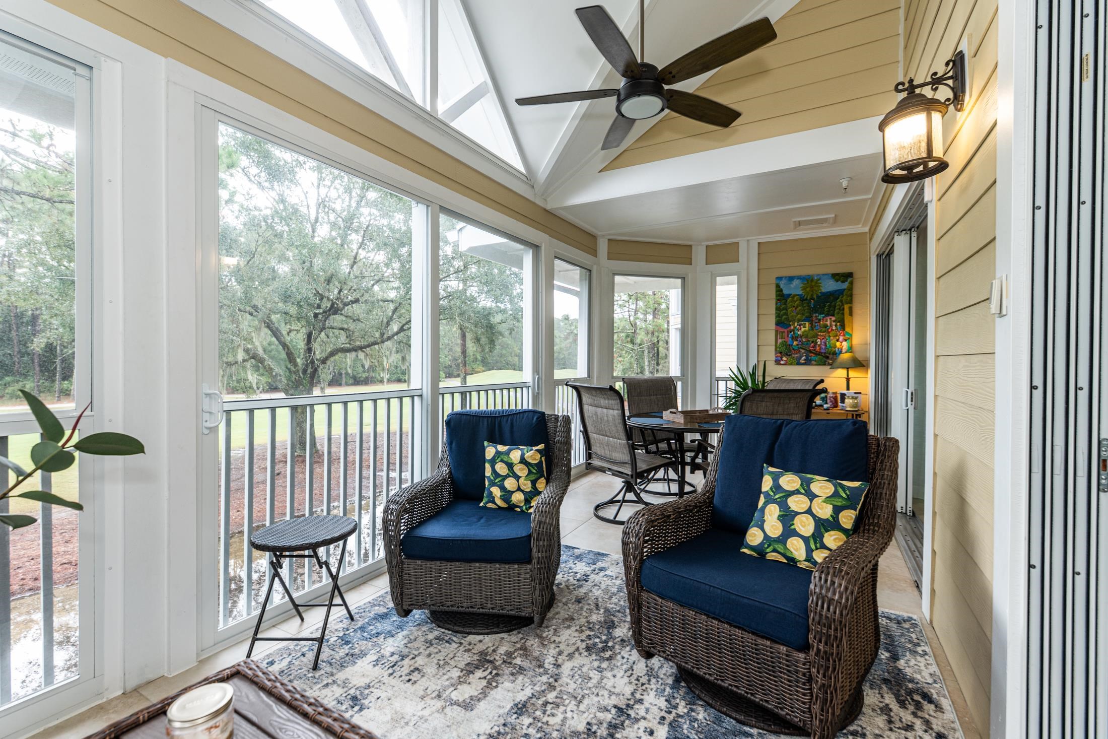 Image 26 of 95 For 335 Shore Cir N 1021