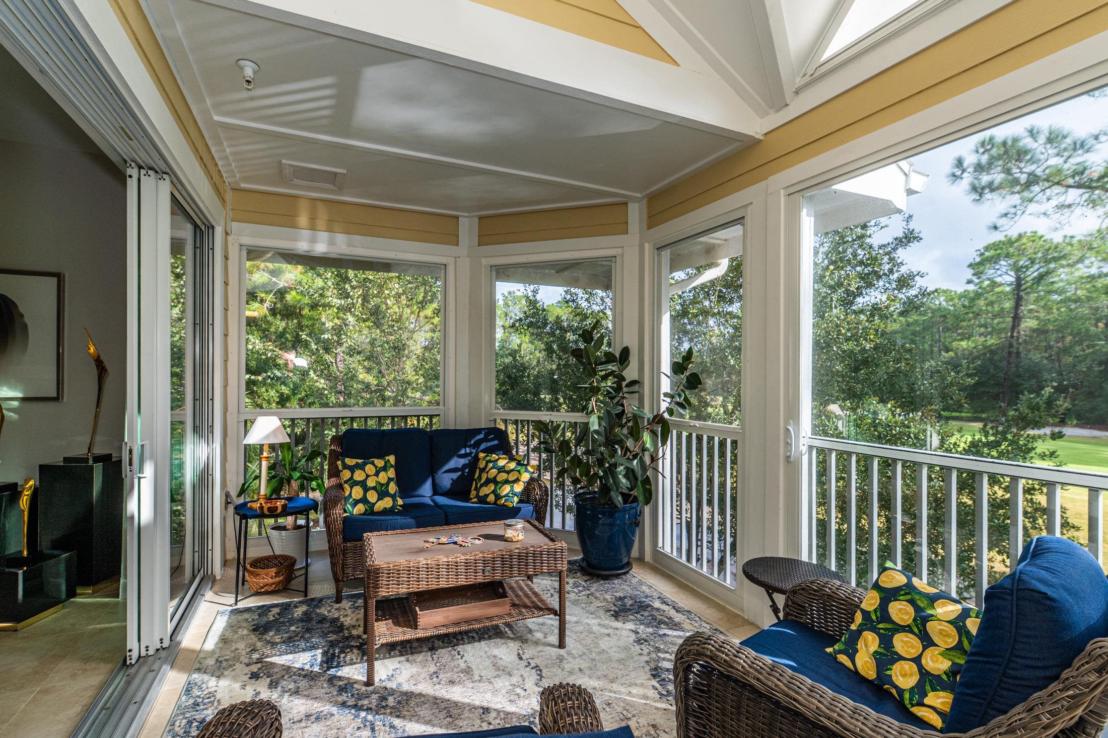 Image 29 of 95 For 335 Shore Cir N 1021