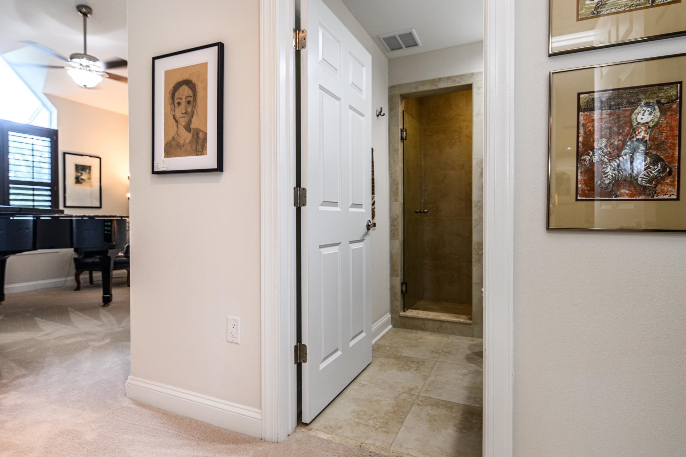 Image 42 of 95 For 335 Shore Cir N 1021