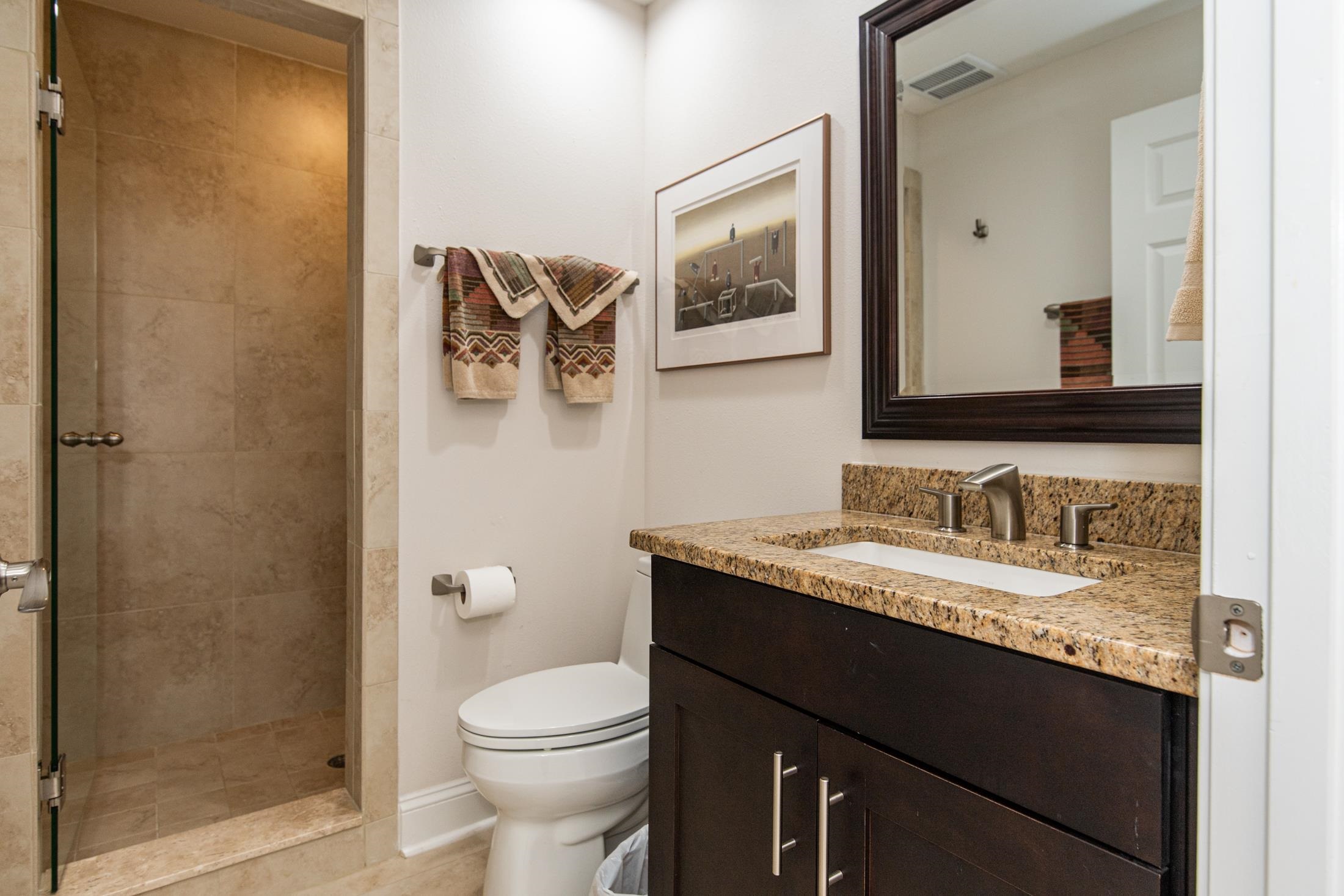 Image 43 of 95 For 335 Shore Cir N 1021