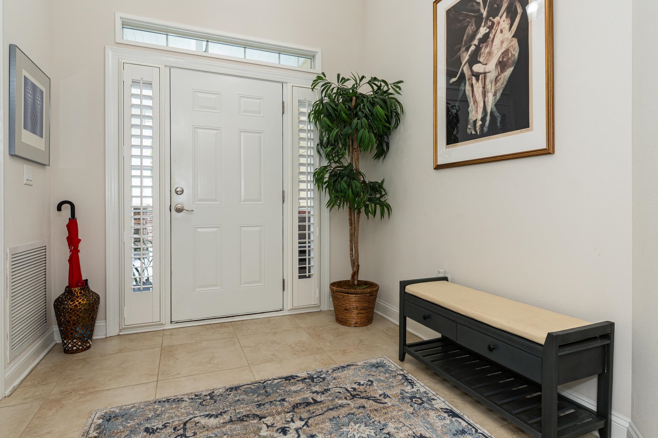 Image 6 of 95 For 335 Shore Cir N 1021