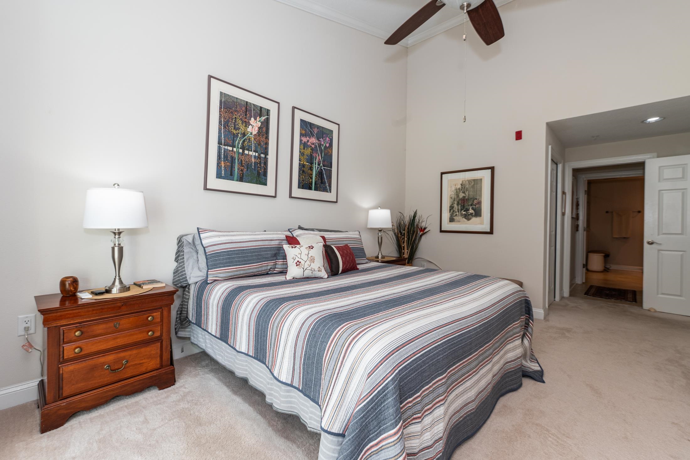 Image 66 of 95 For 335 Shore Cir N 1021