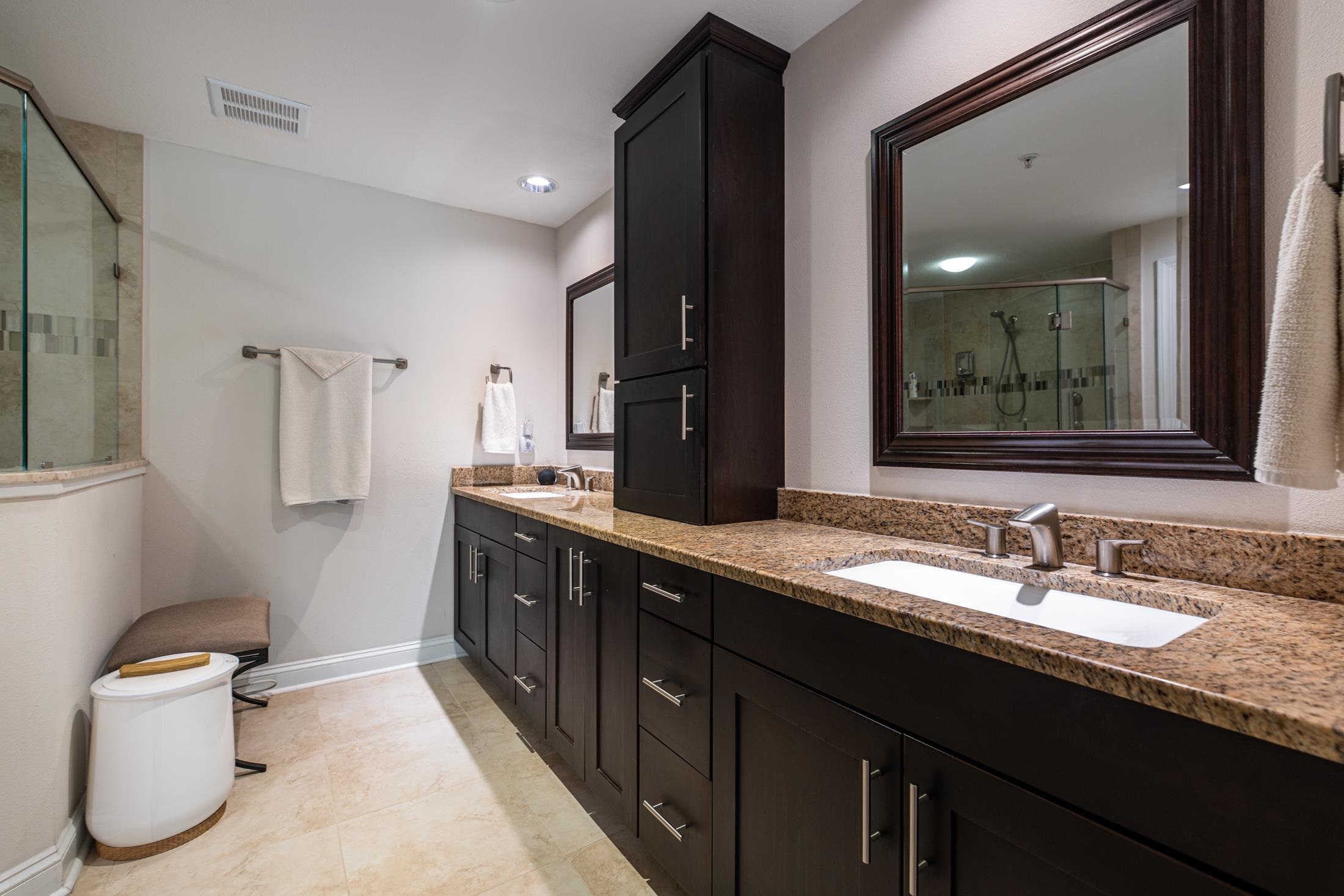 Image 69 of 95 For 335 Shore Cir N 1021