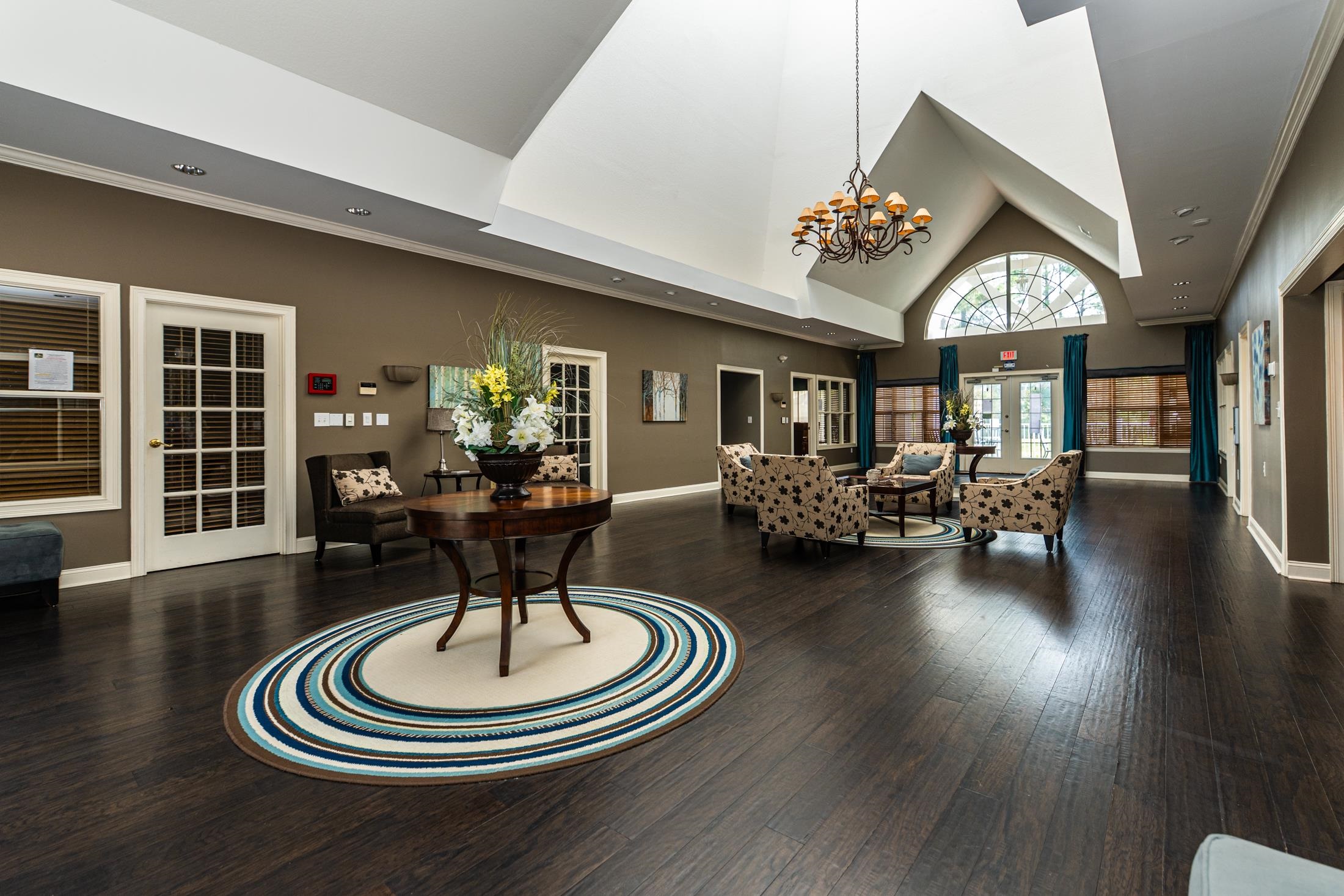 Image 91 of 95 For 335 Shore Cir N 1021