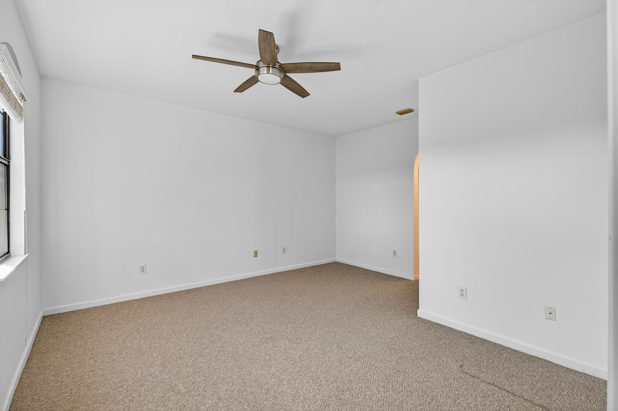 Image 17 of 60 For 3323 Haley Pointe Rd