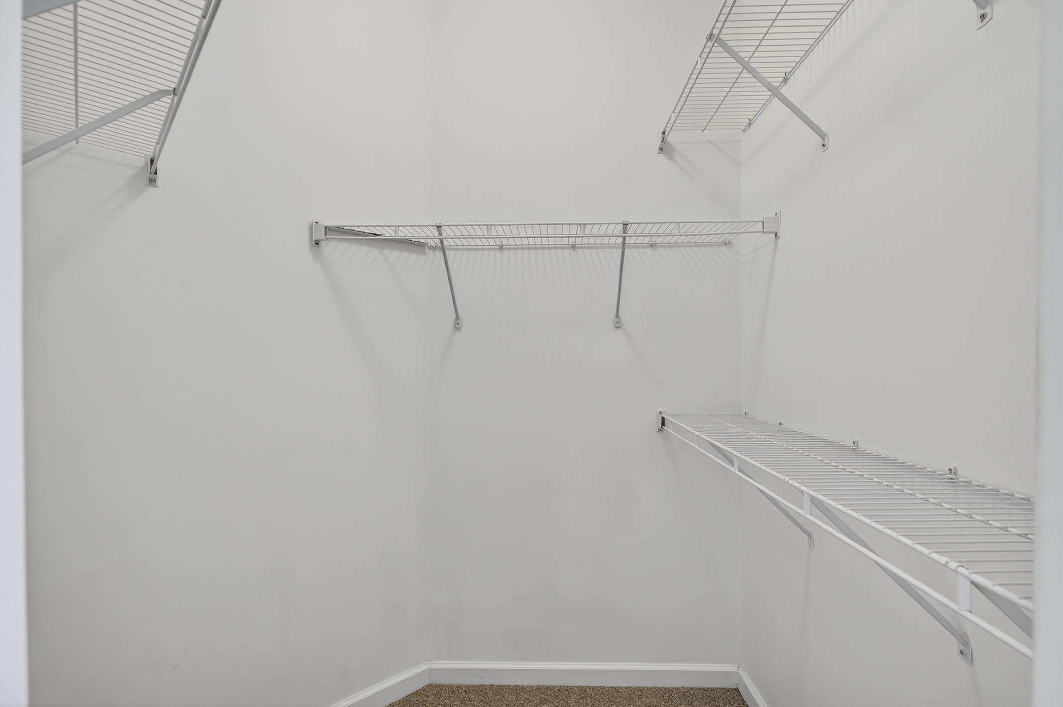 Image 23 of 60 For 3323 Haley Pointe Rd