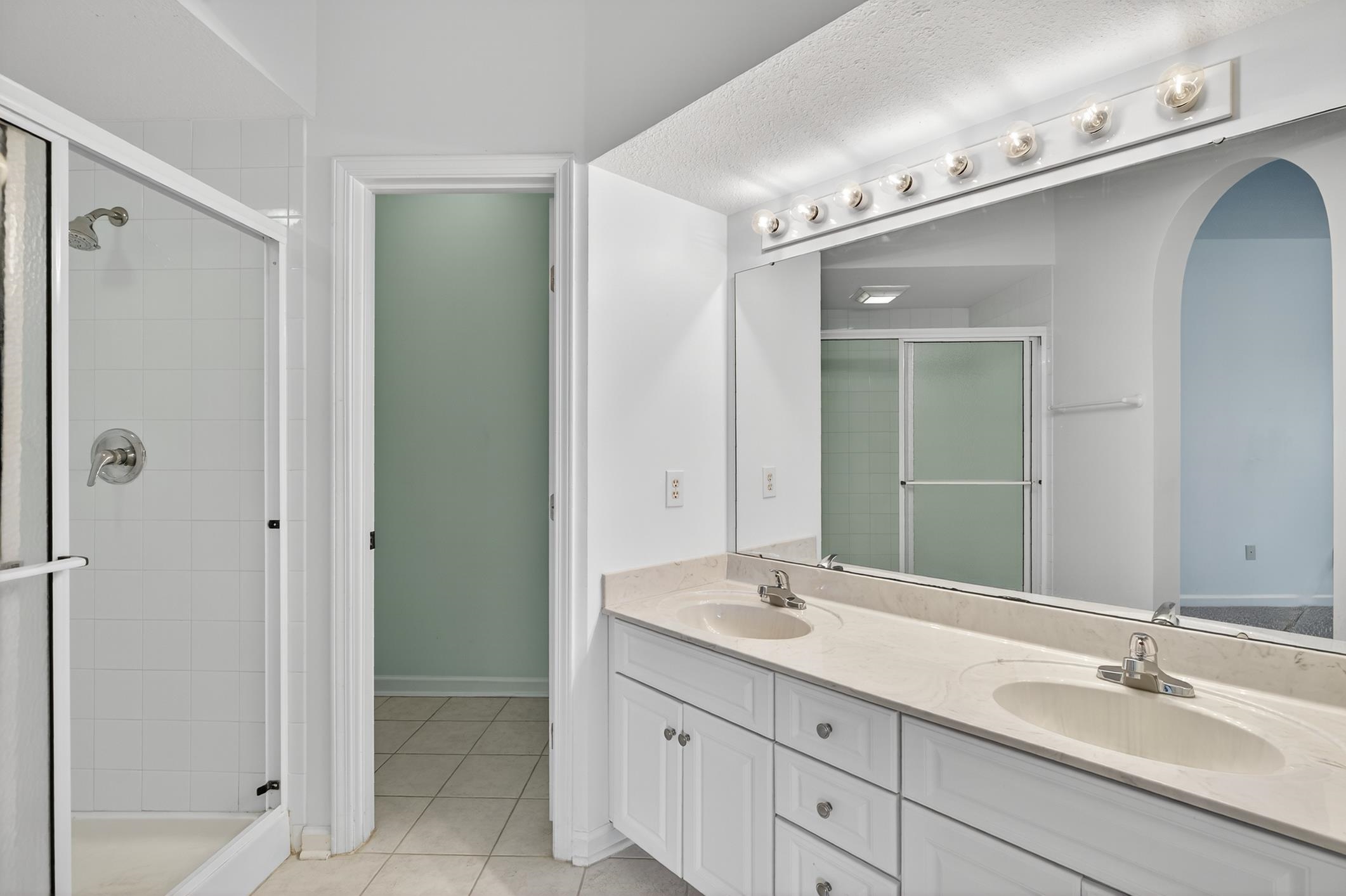 Image 24 of 60 For 3323 Haley Pointe Rd