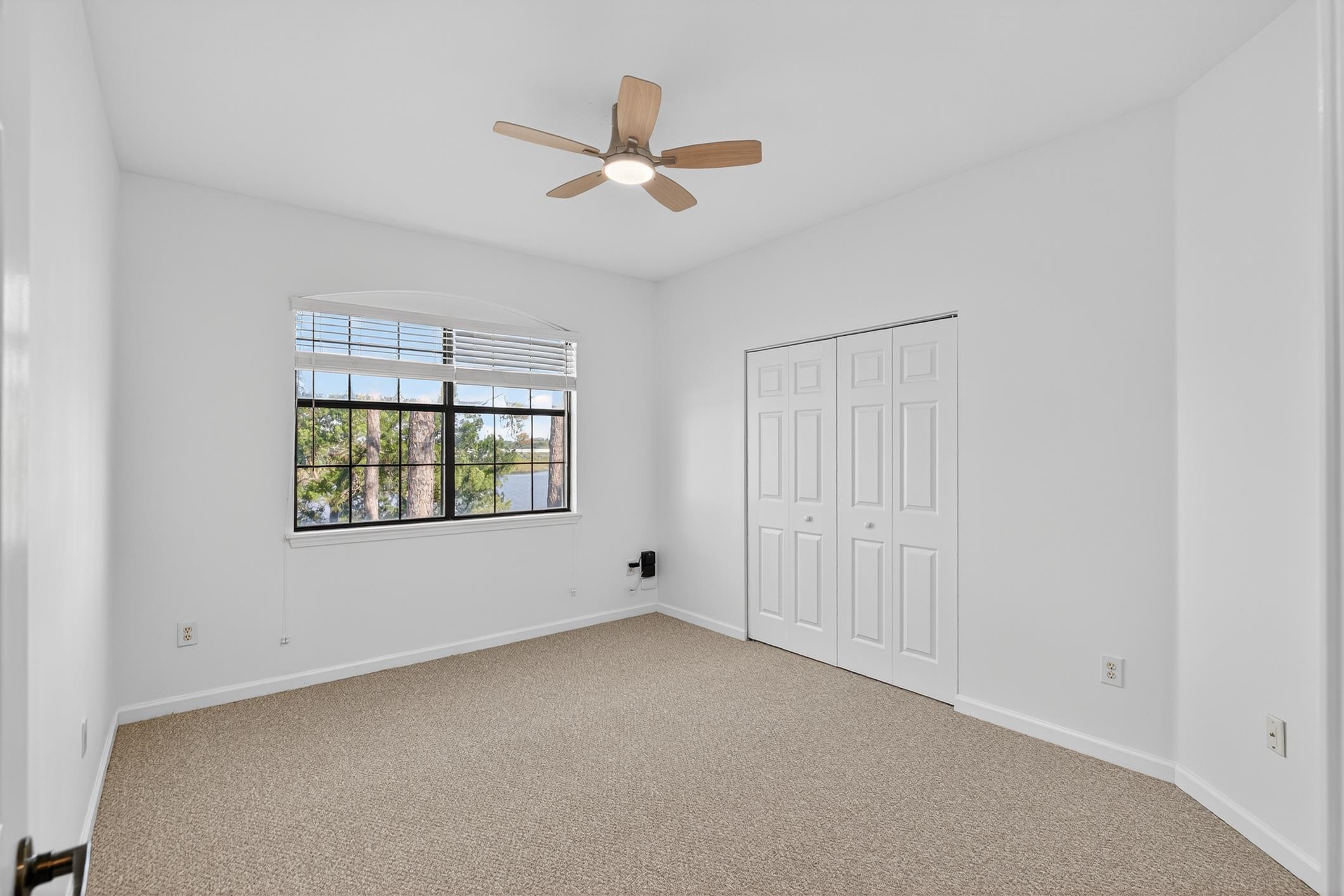 Image 26 of 60 For 3323 Haley Pointe Rd