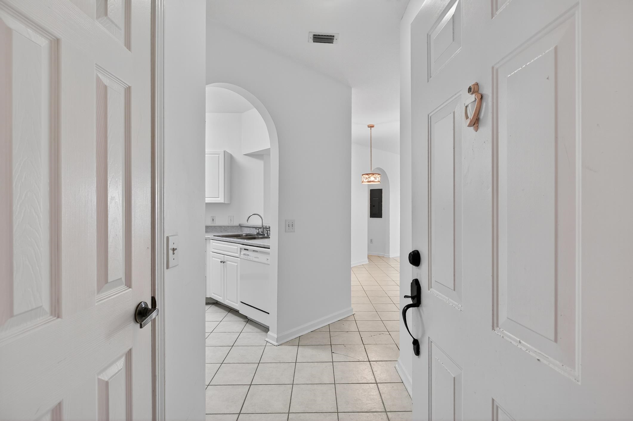 Image 3 of 60 For 3323 Haley Pointe Rd