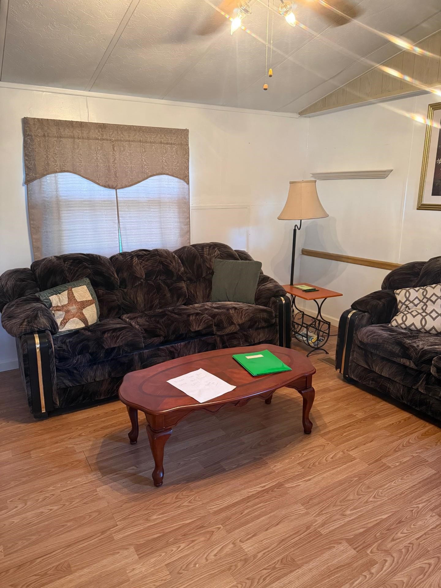 Image 3 of 11 For 106 Shara Ln