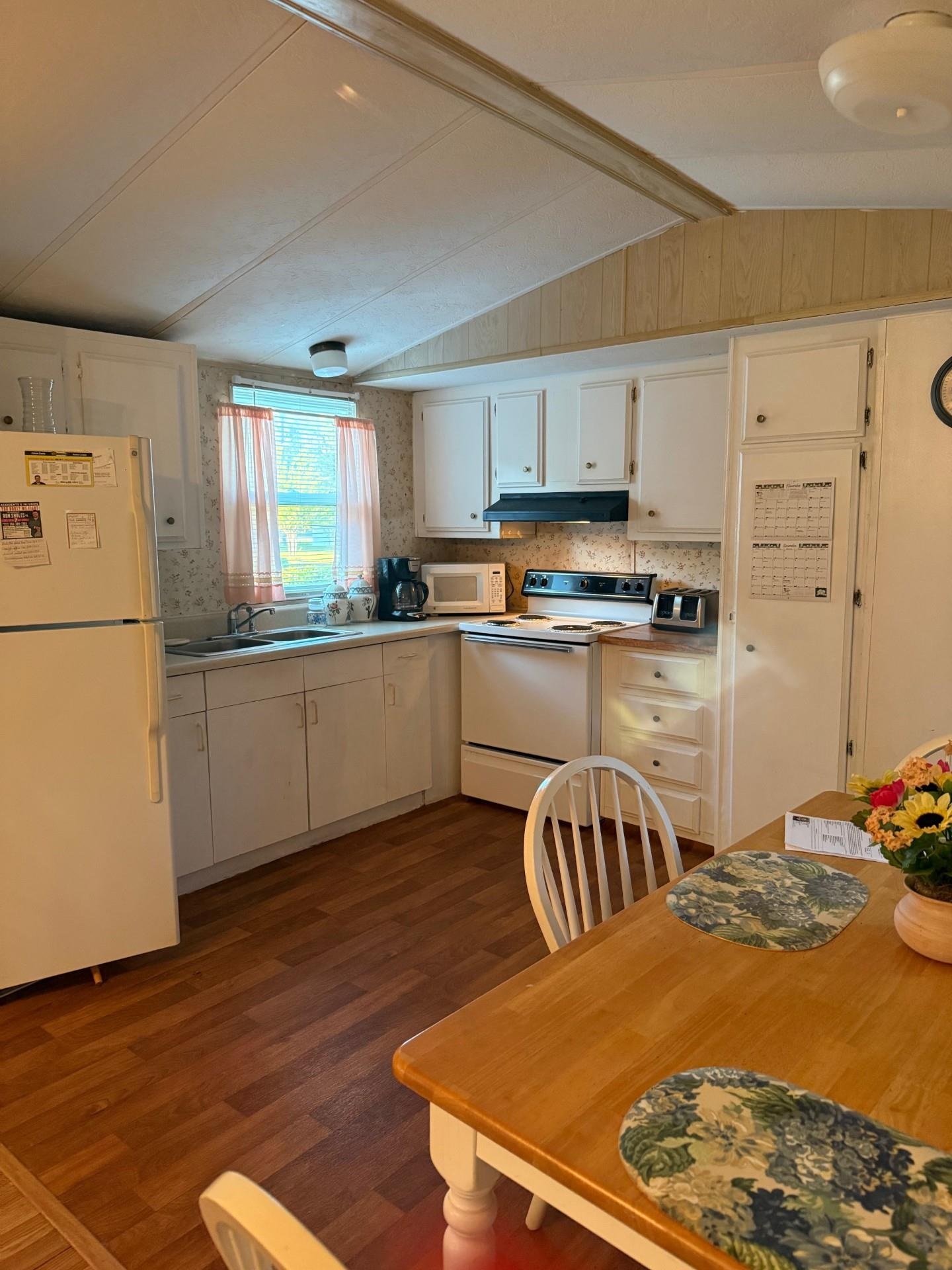 Image 5 of 11 For 106 Shara Ln