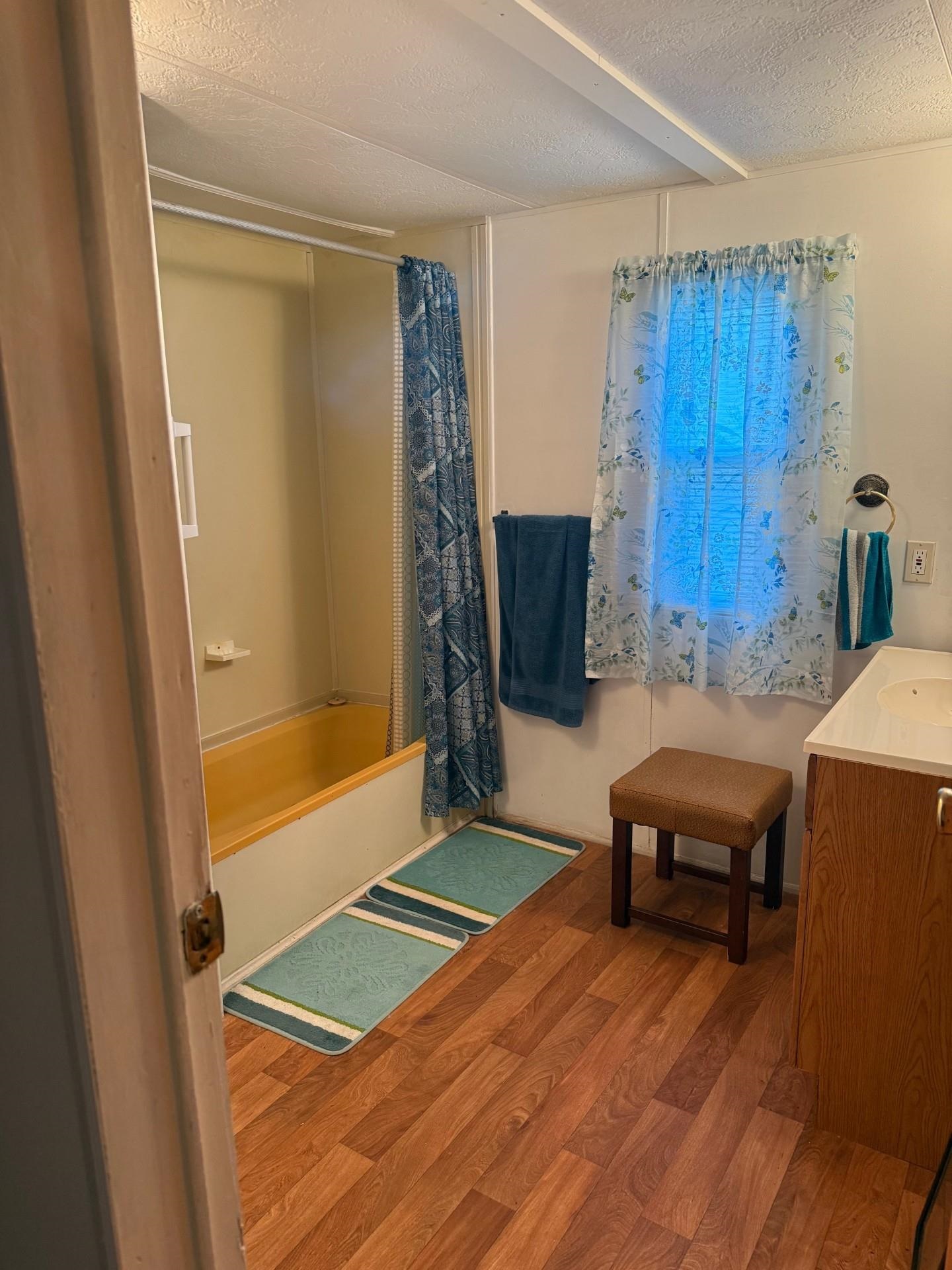 Image 8 of 11 For 106 Shara Ln