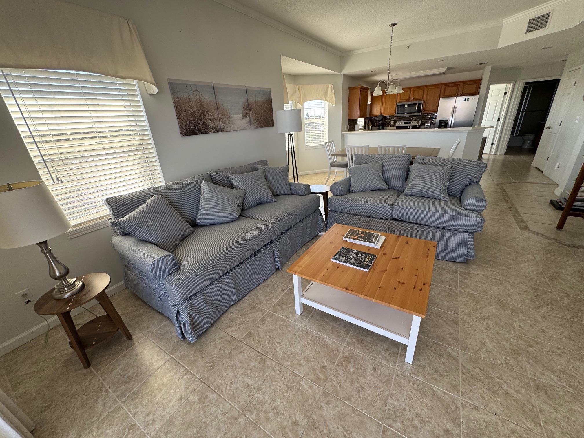 Image 11 of 31 For 264 Gibraltar Ct #309