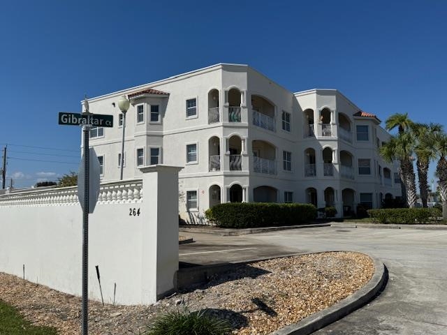 Image 8 of 31 For 264 Gibraltar Ct #309