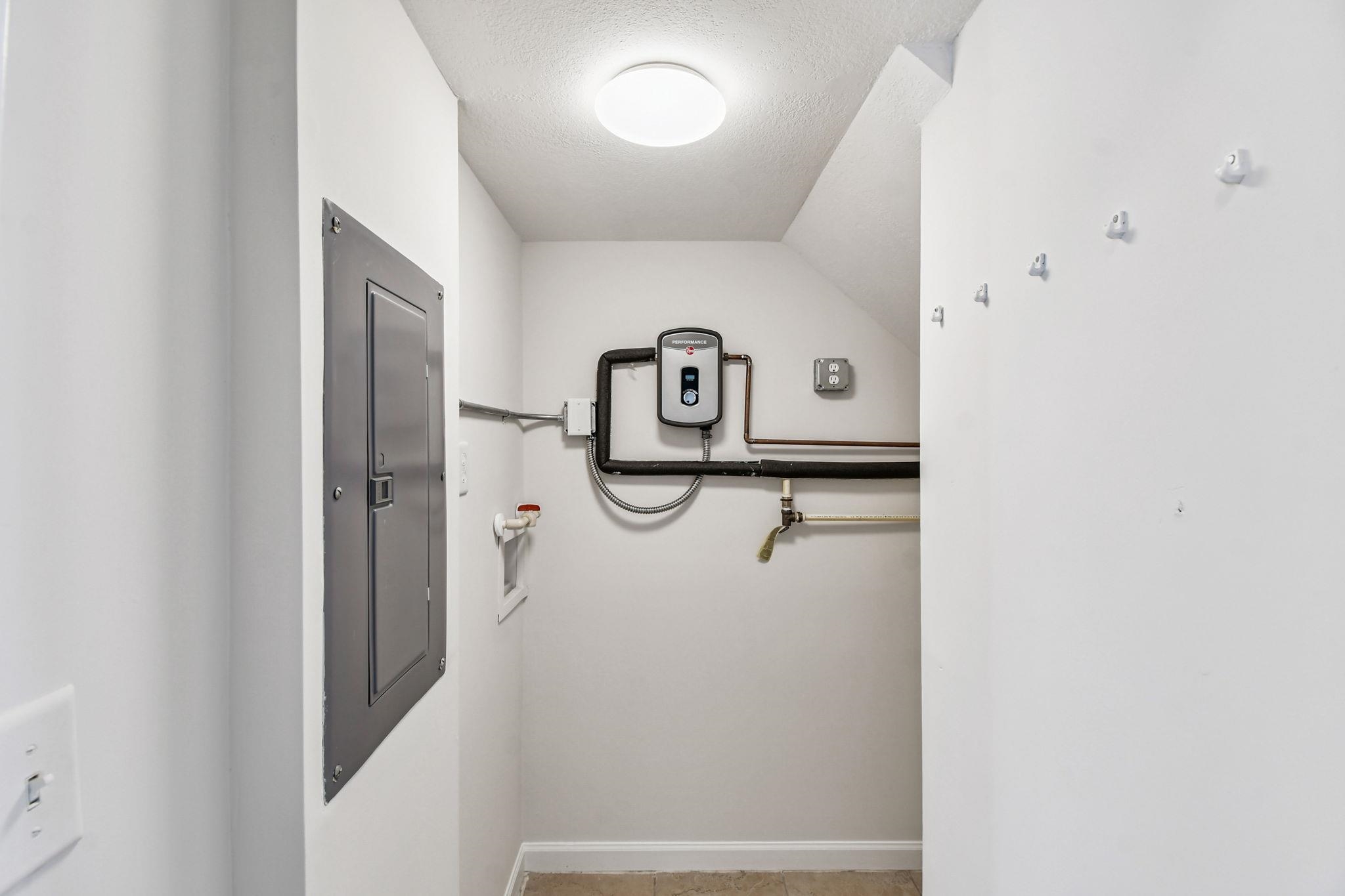 Image 28 of 55 For 4515 Serena Circle