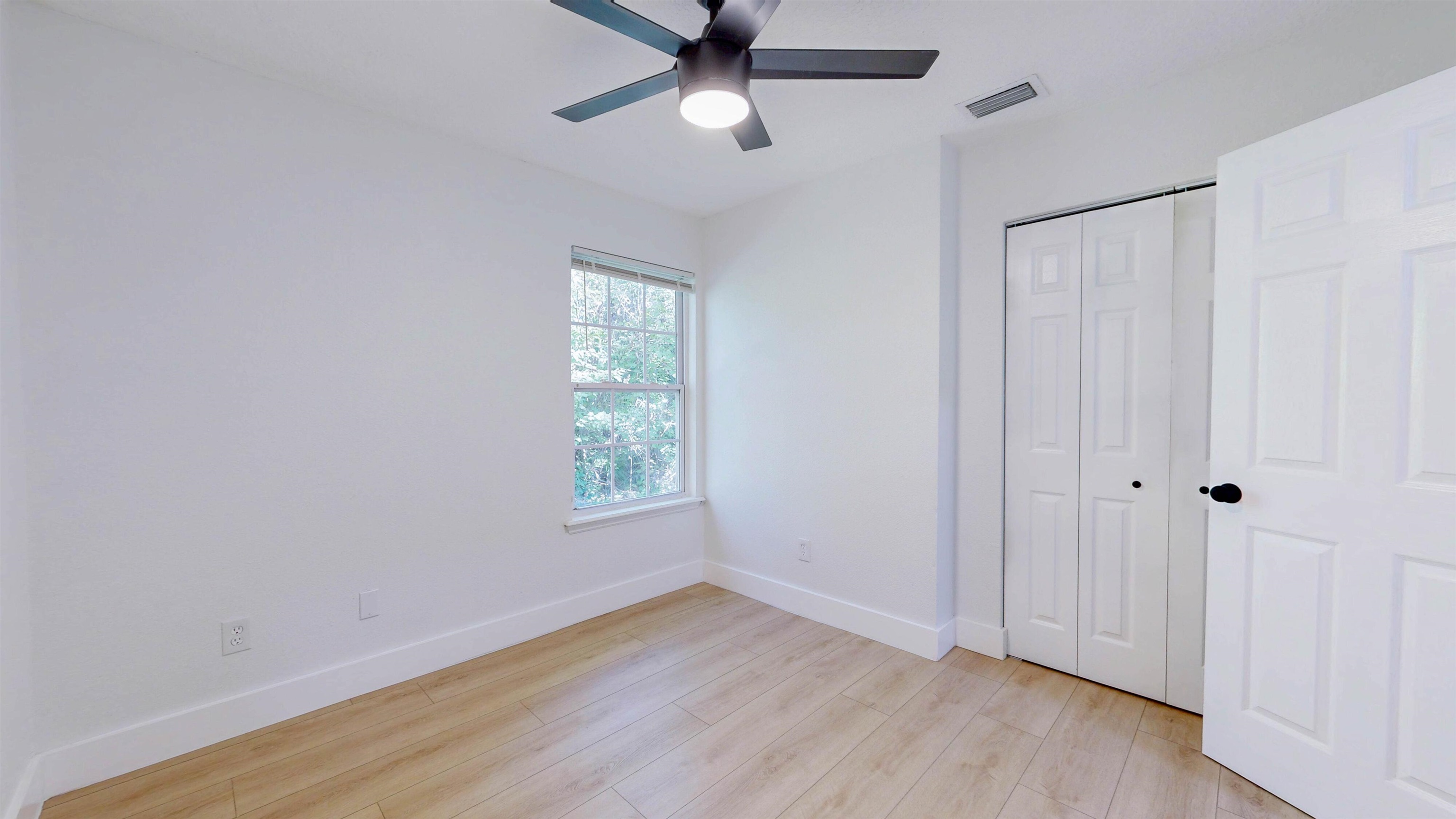 Image 17 of 24 For 1125 Tocoi Rd