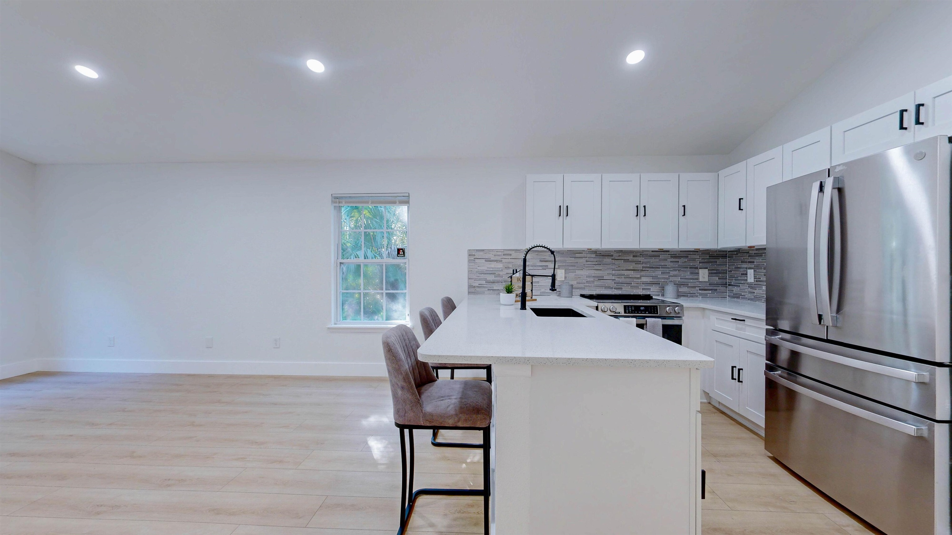 Image 9 of 24 For 1125 Tocoi Rd