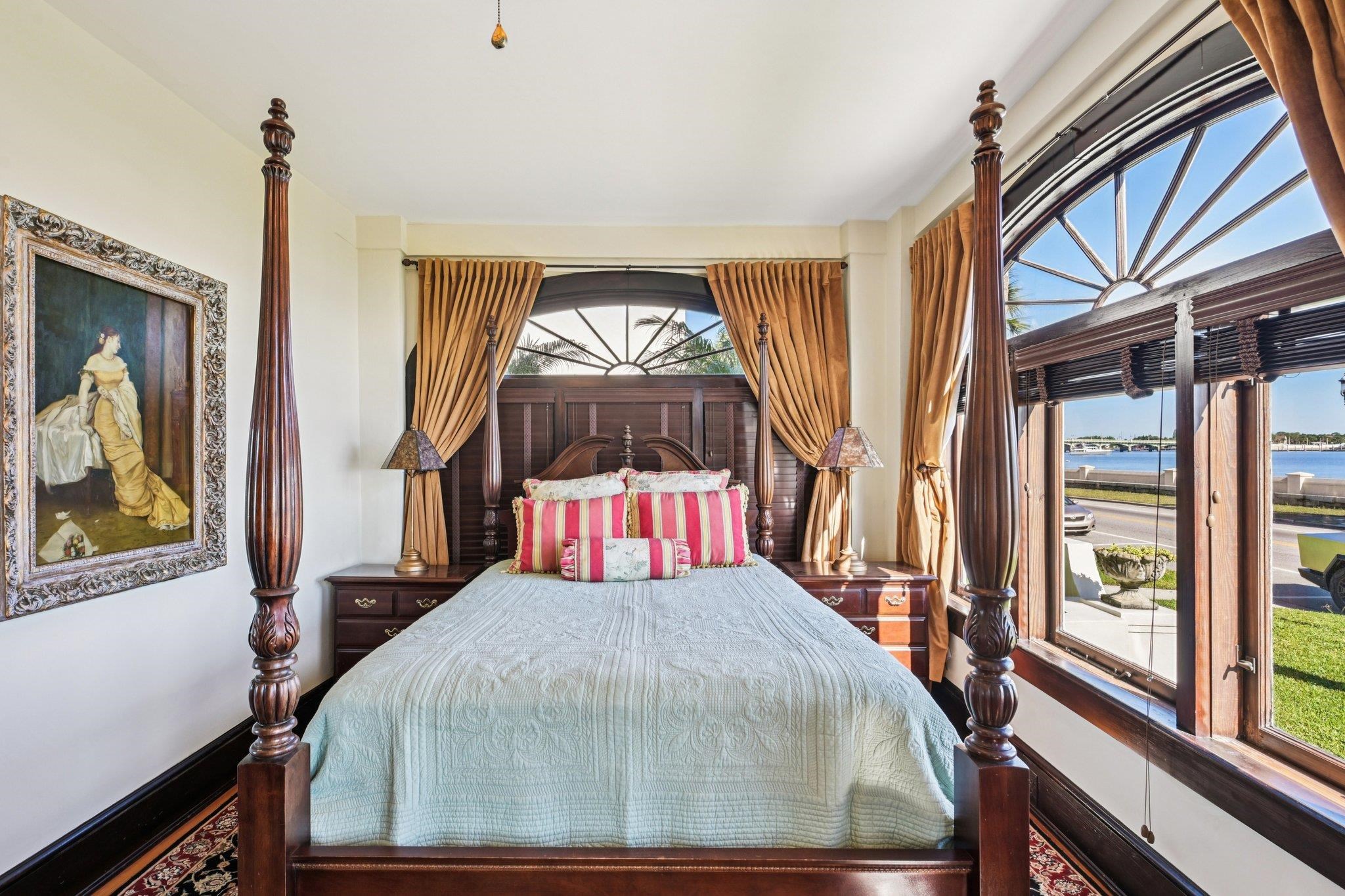 Image 39 of 94 For 178 Avenida Menendez