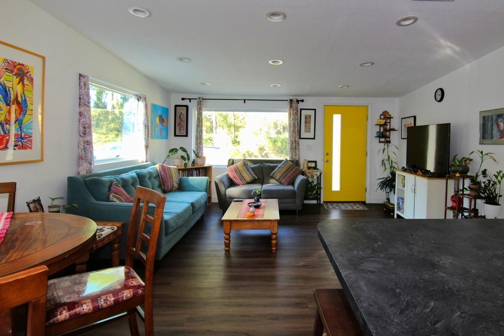 Image 3 of 14 For 561 Tart Rd  