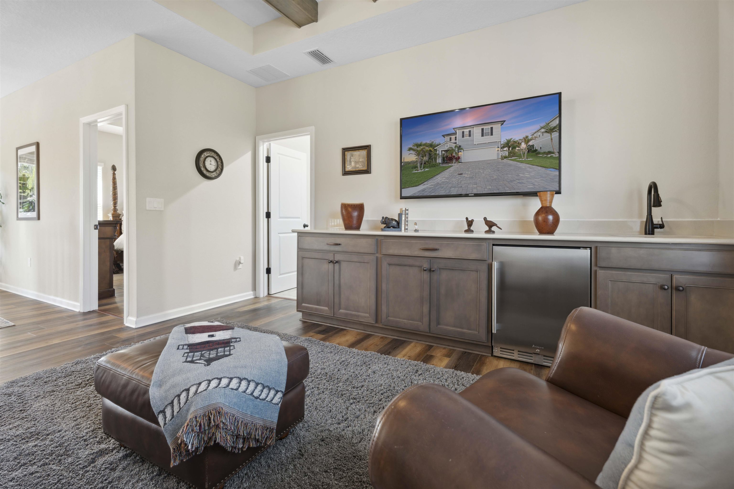 Image 39 of 75 For 62 Guanahani Trl