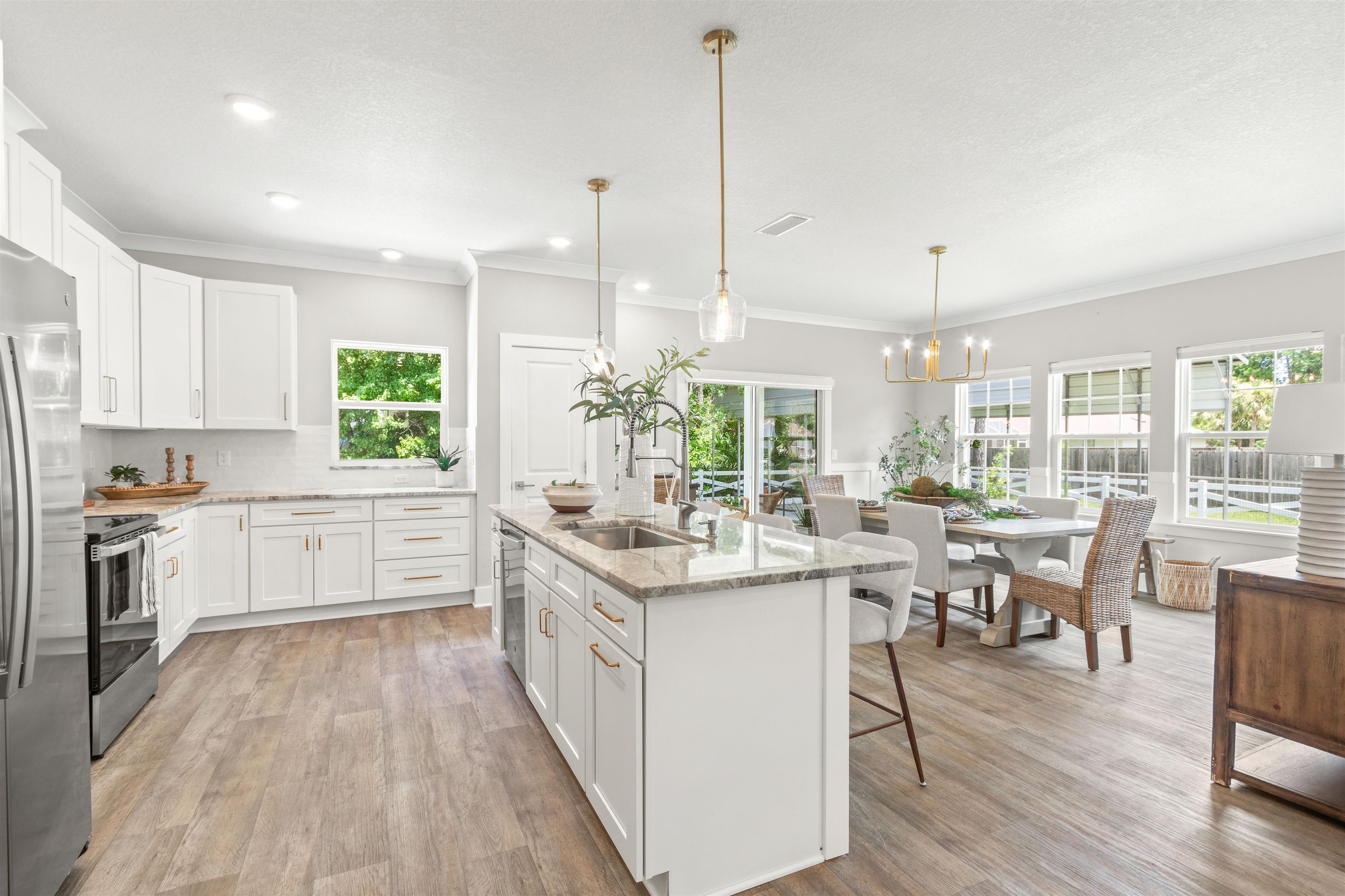 Image 12 of 61 For 6779 Magnolia Ln