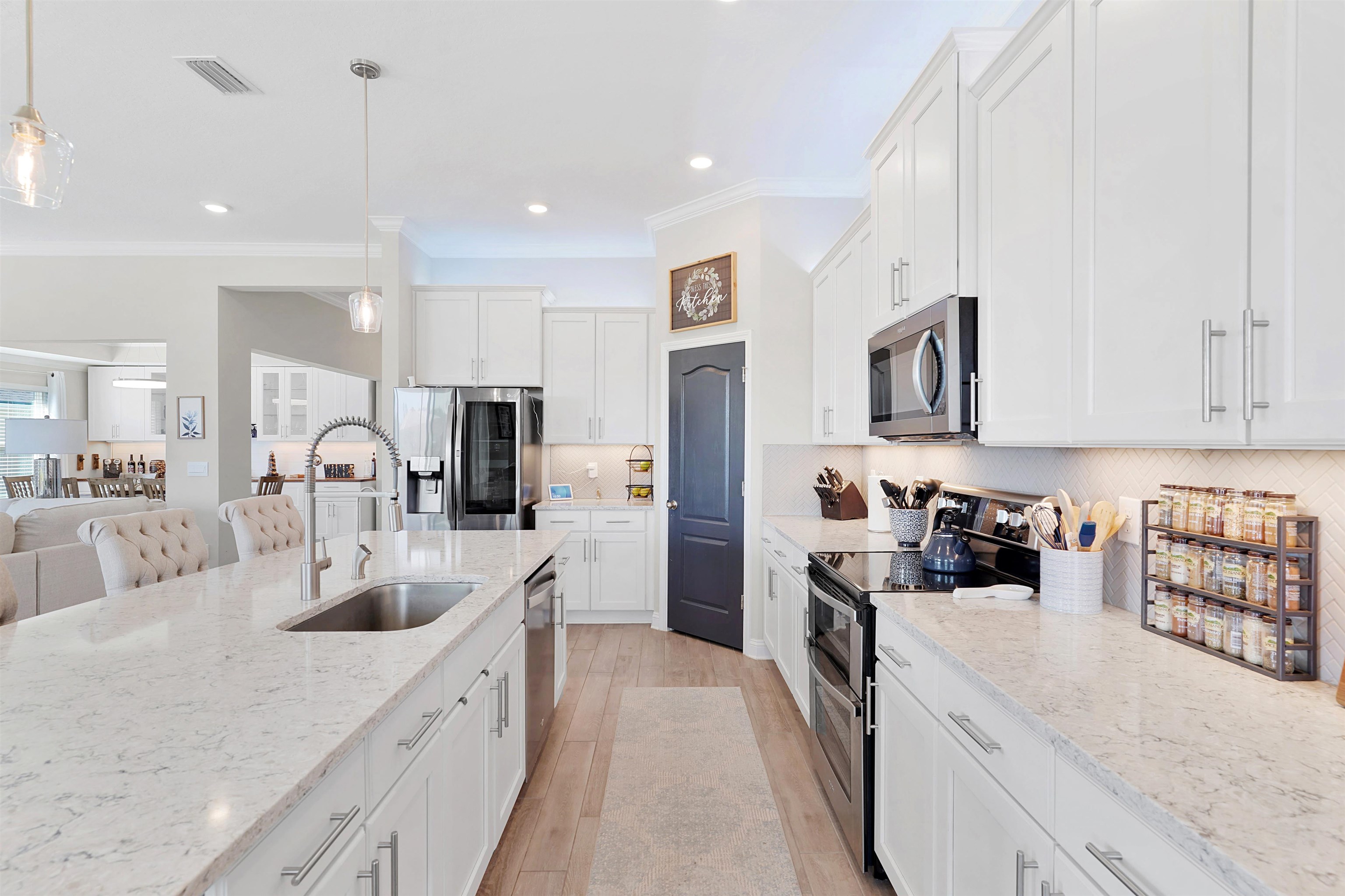 Image 14 of 51 For 84 Pyrite Pl