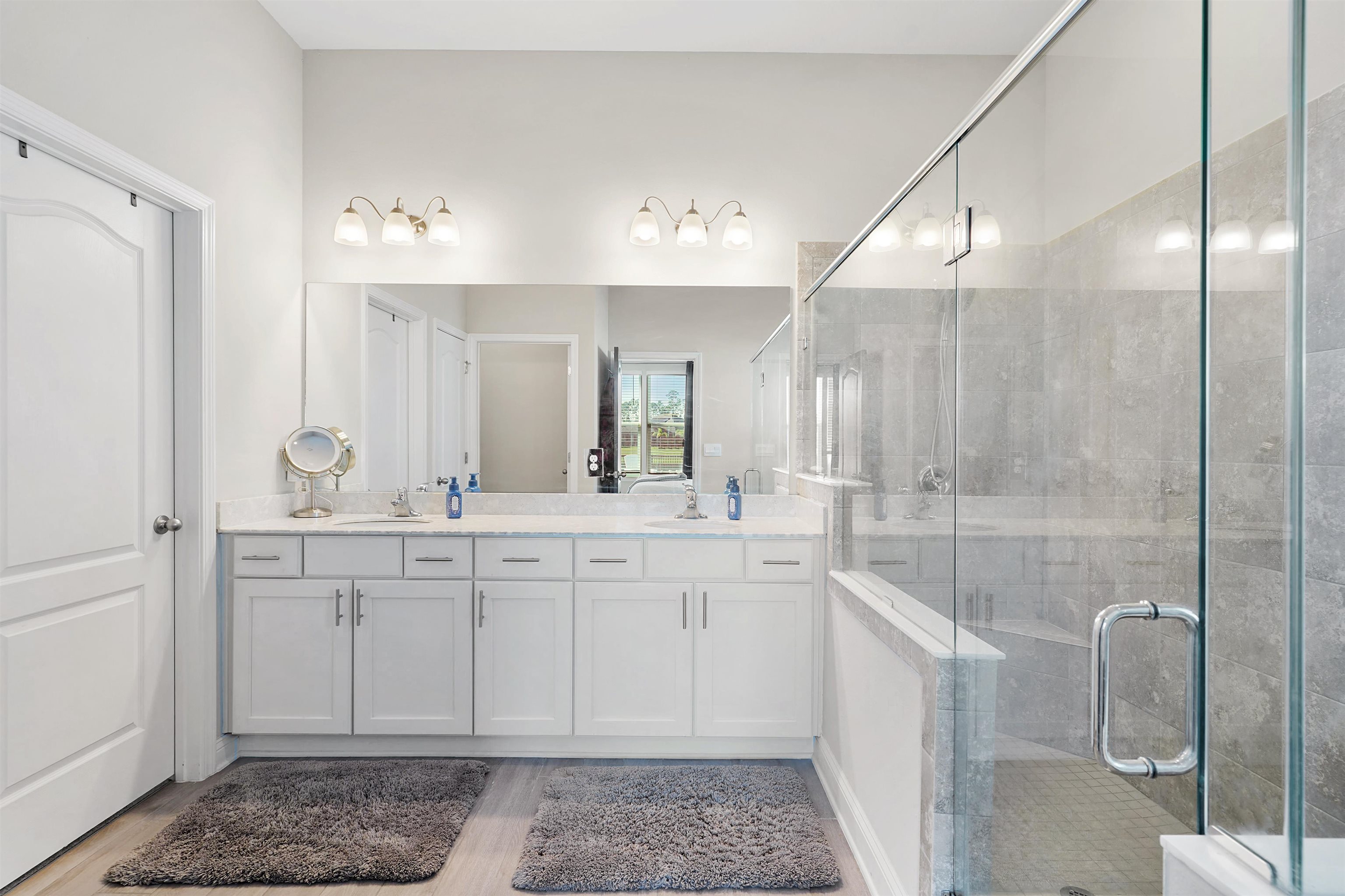 Image 22 of 51 For 84 Pyrite Pl