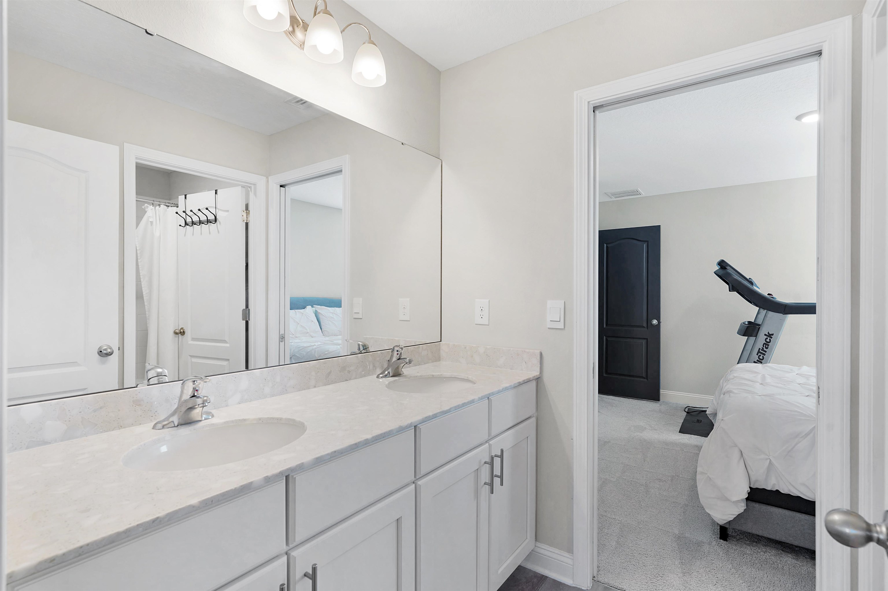 Image 27 of 51 For 84 Pyrite Pl