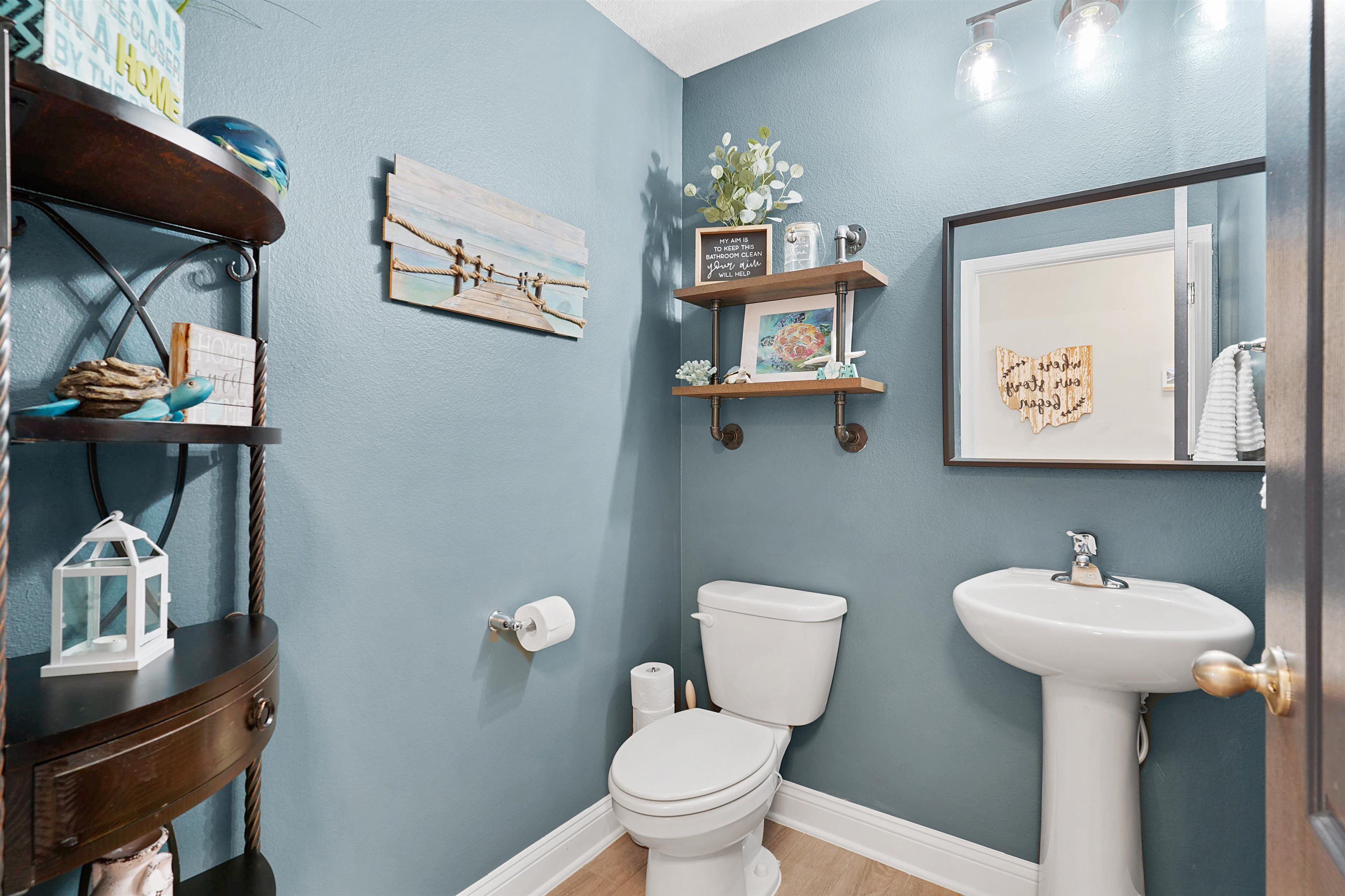 Image 31 of 51 For 84 Pyrite Pl