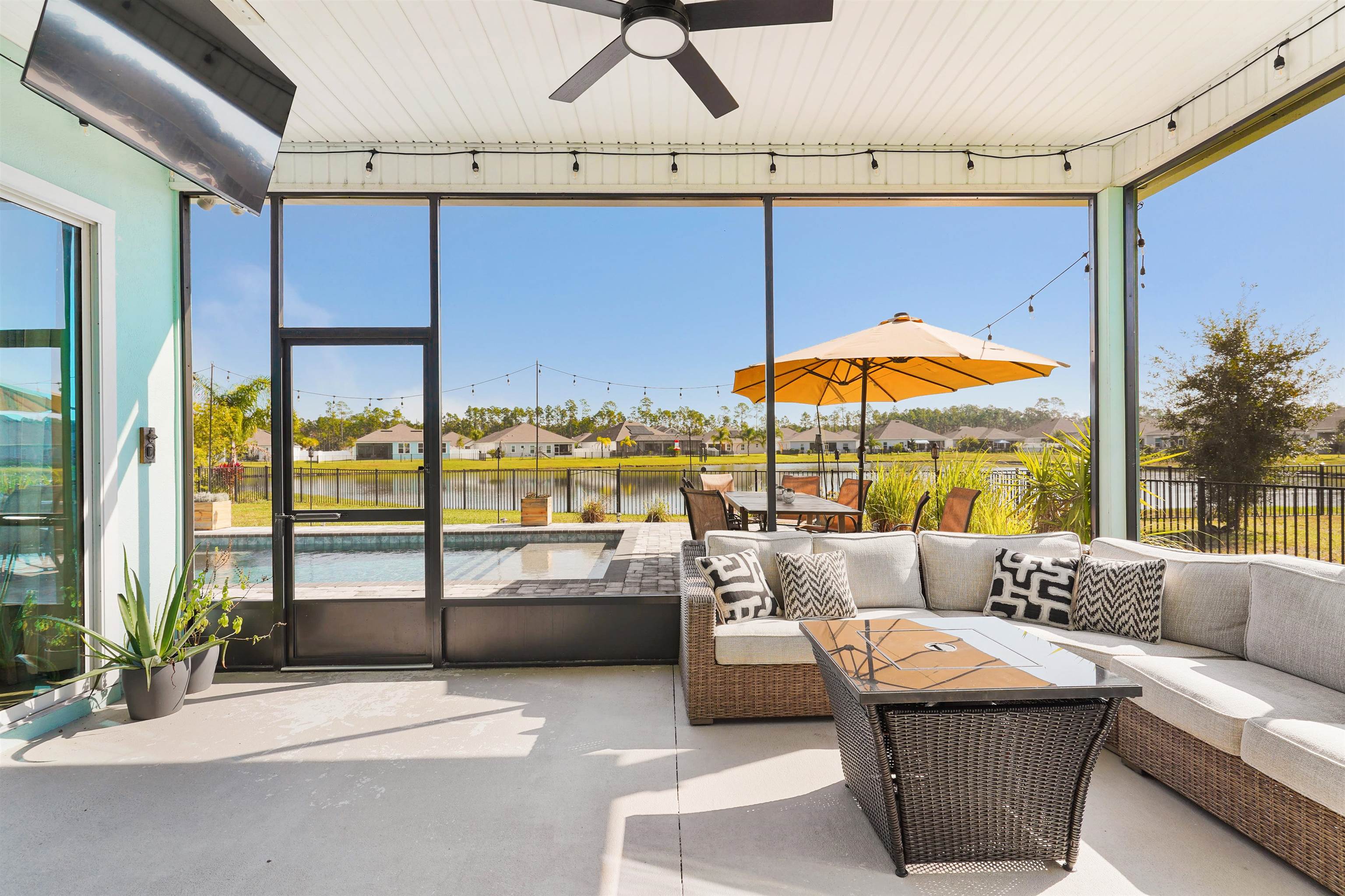 Image 37 of 51 For 84 Pyrite Pl