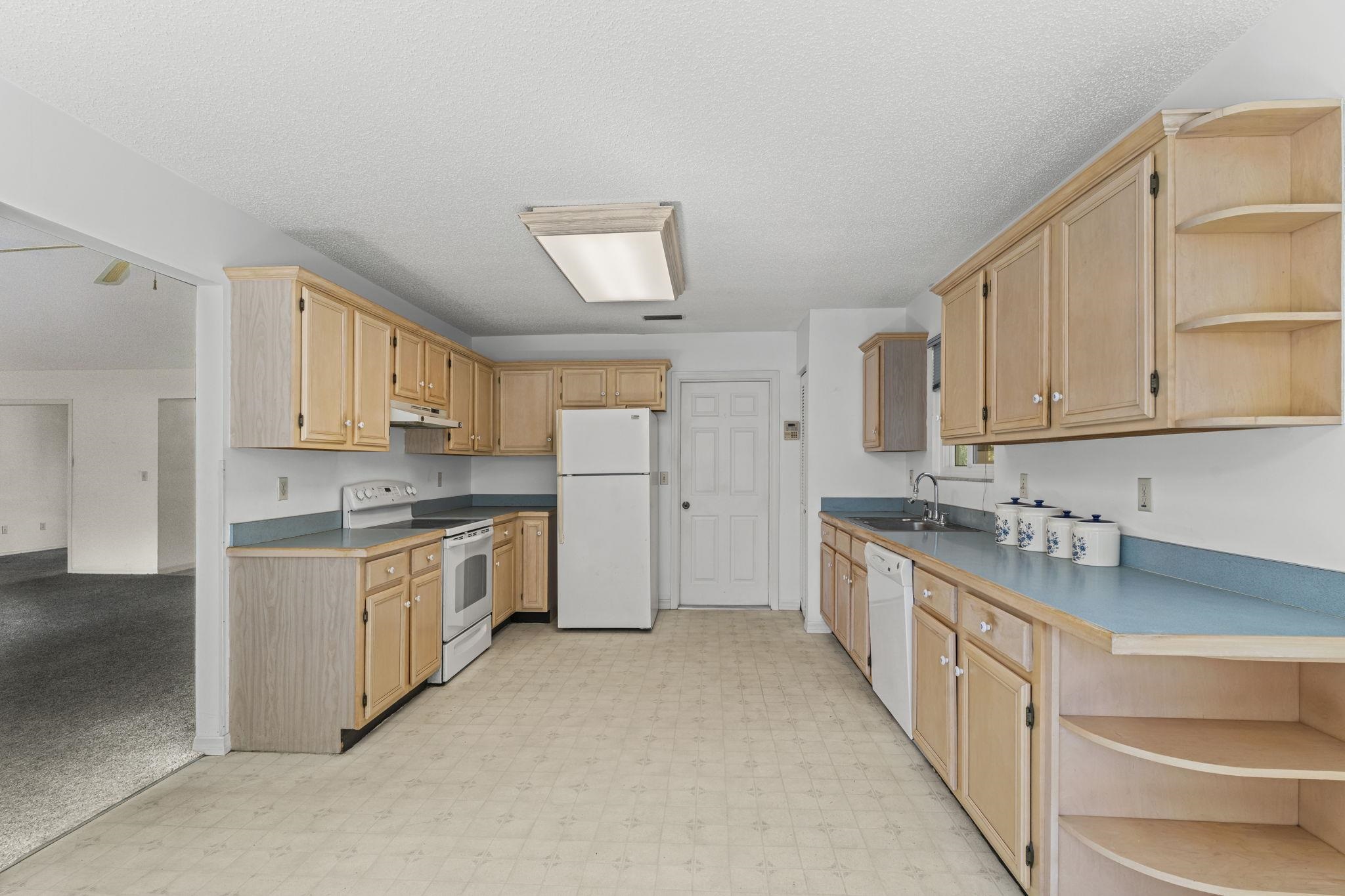 Image 12 of 39 For 311 Twelvth St.