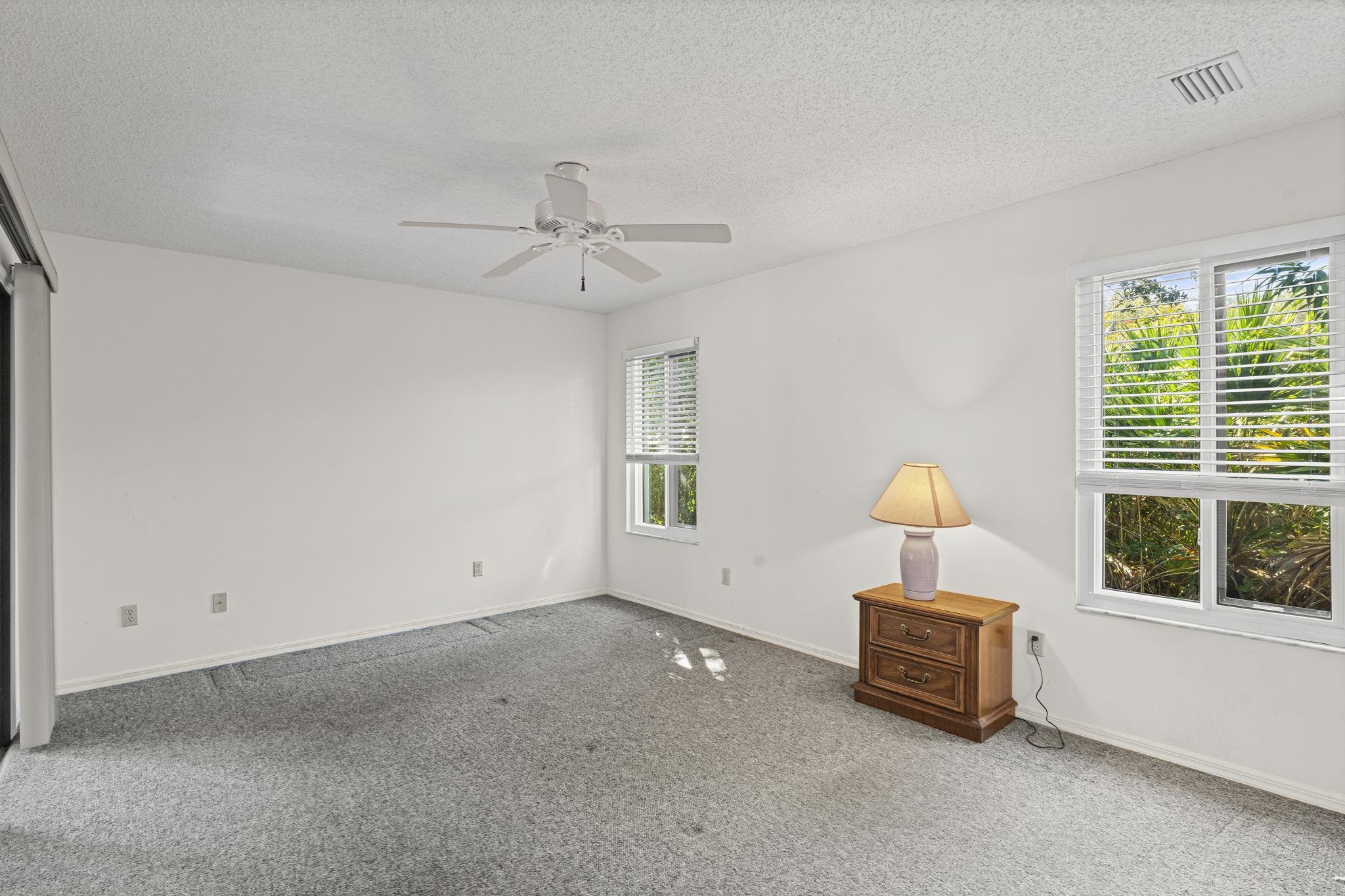 Image 17 of 39 For 311 Twelvth St.