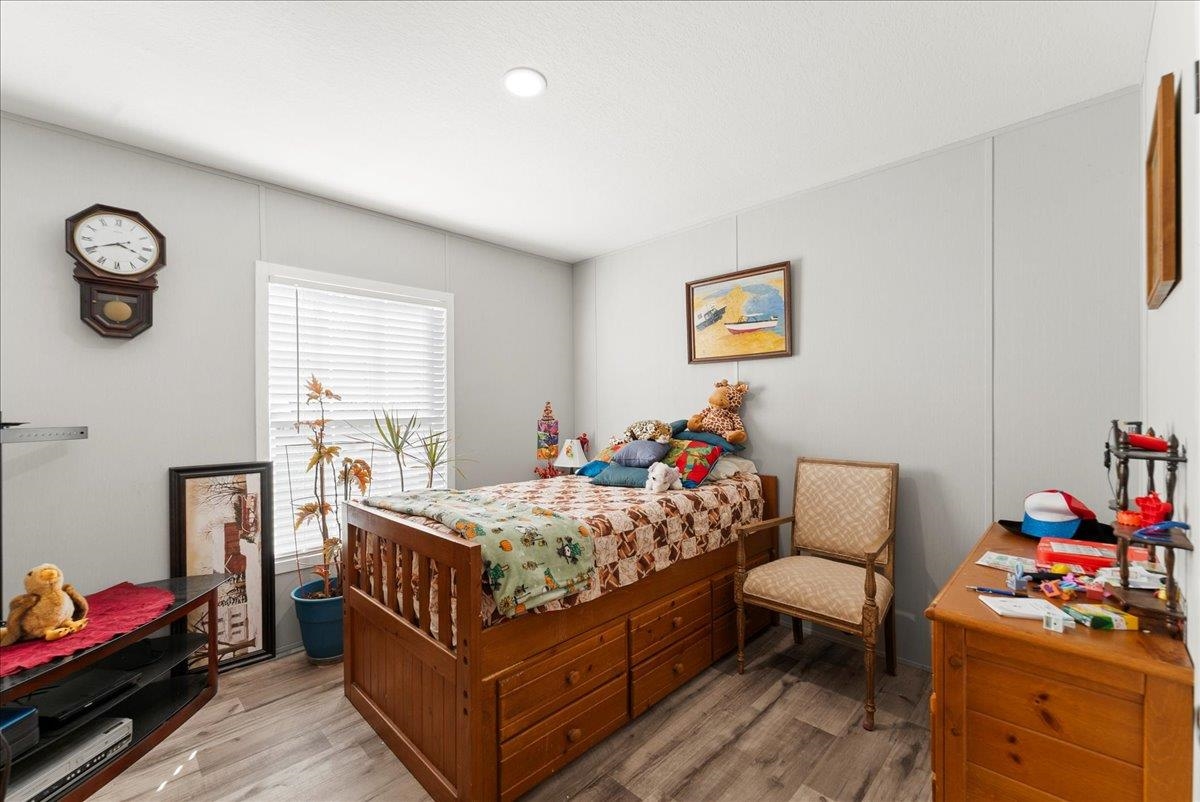 Image 15 of 34 For 4740 Ursula St