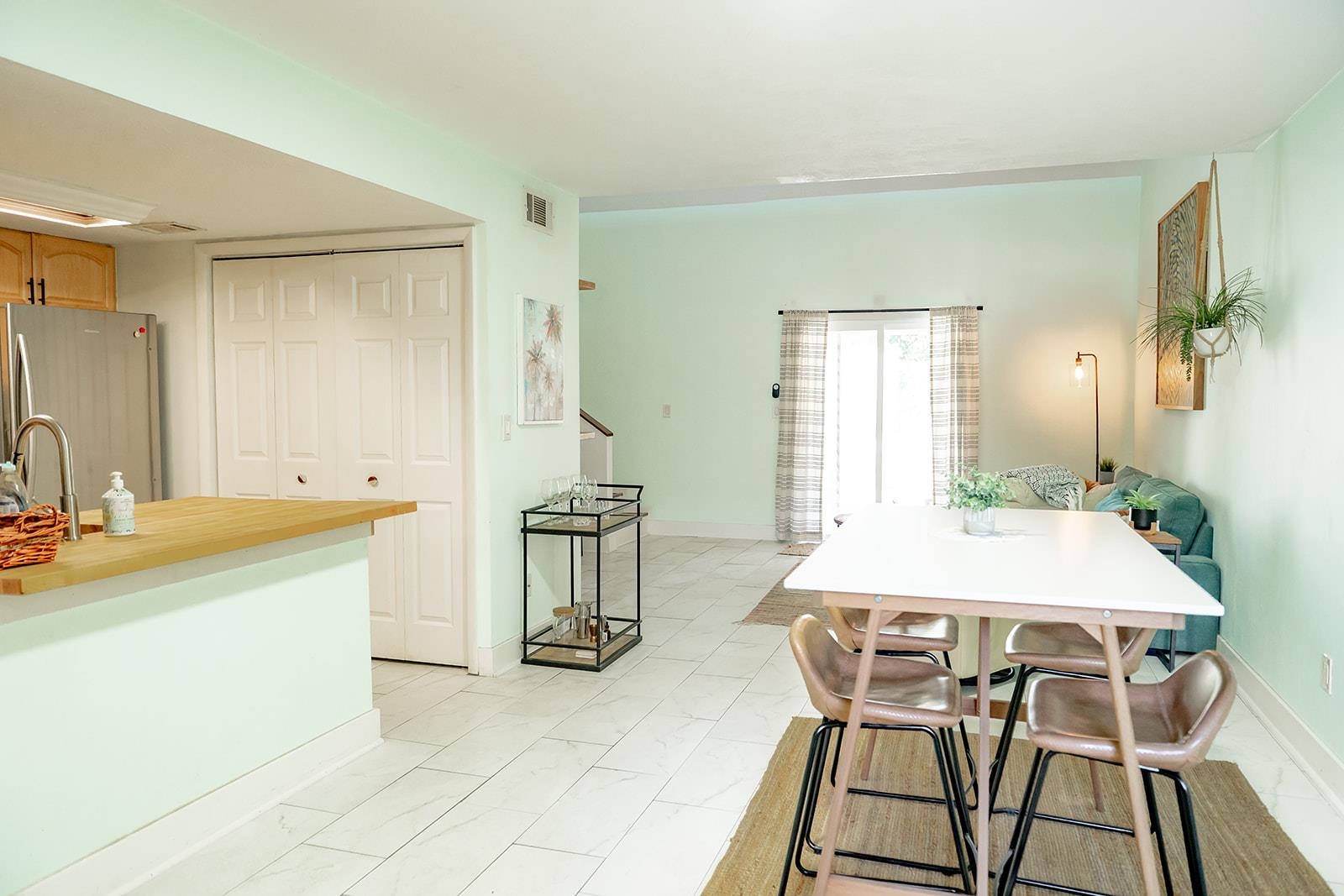 Image 2 of 50 For 3804 Windjammer Ln