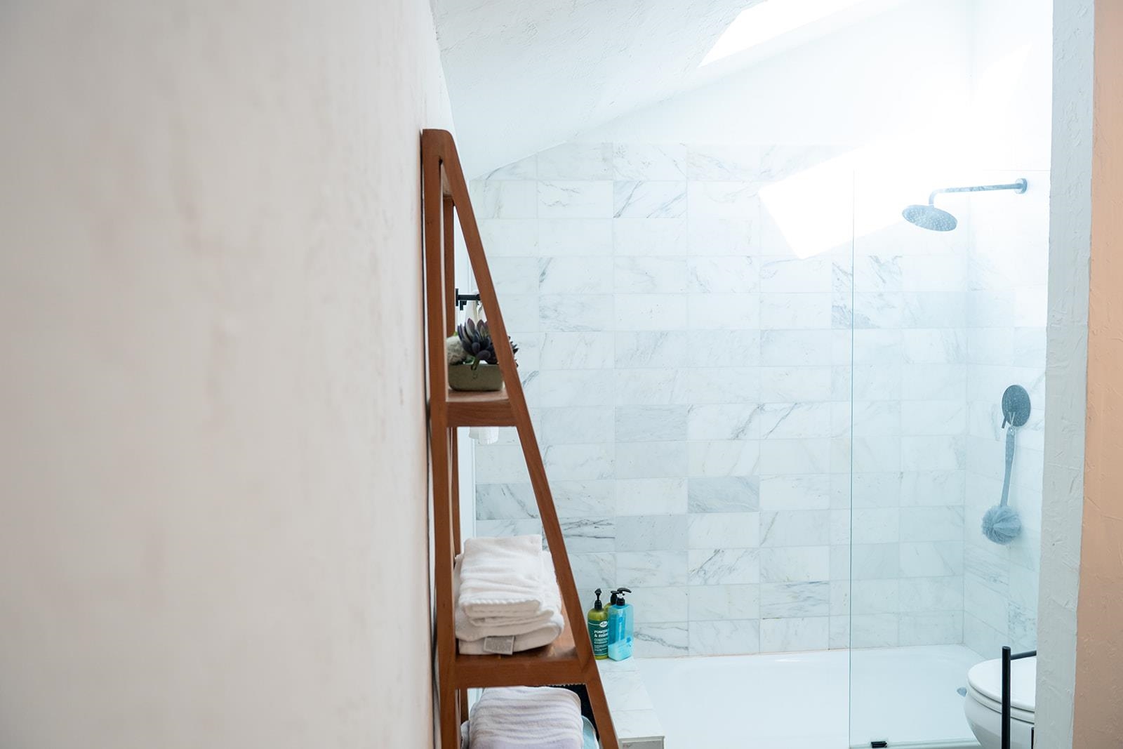 Image 33 of 50 For 3804 Windjammer Ln