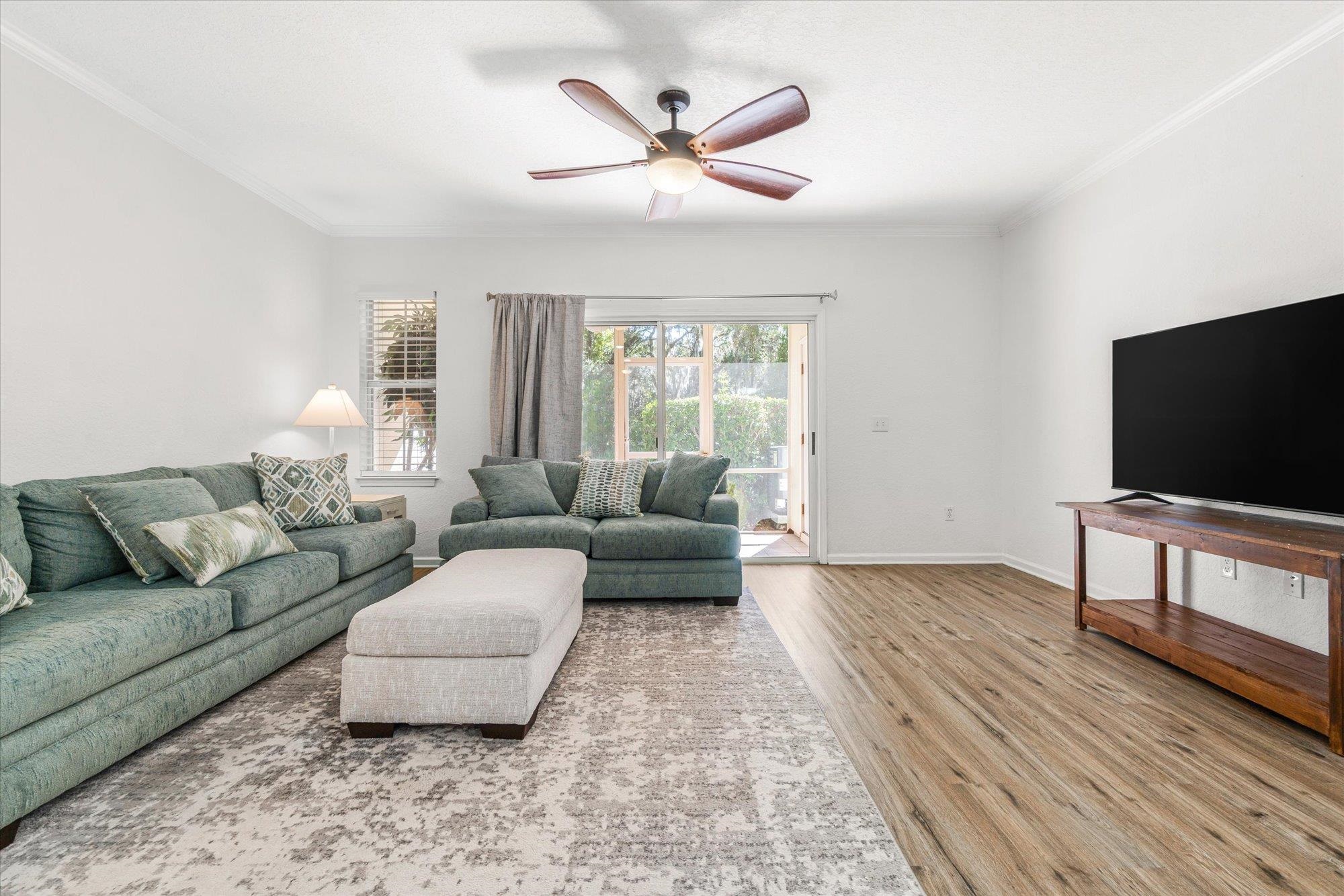 Image 12 of 52 For 105 Pine Hollow Trl E 207