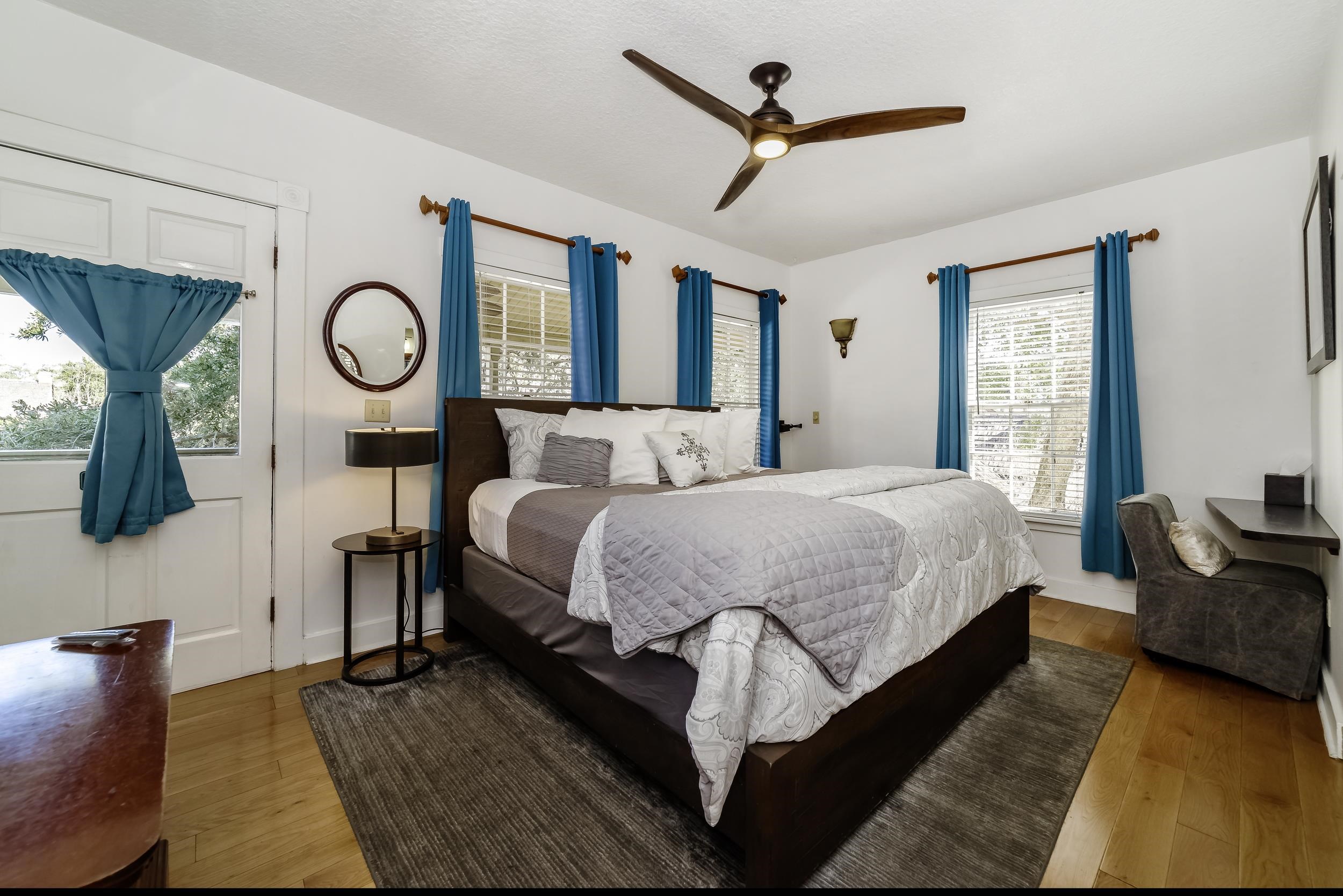 Image 25 of 69 For 29 Cuna St  