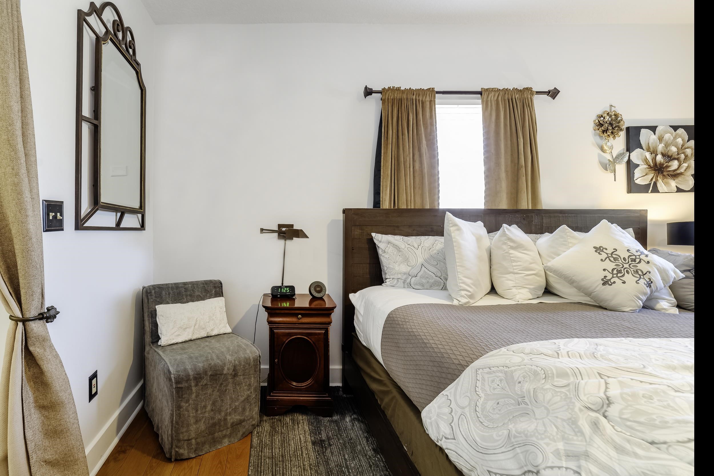 Image 29 of 69 For 29 Cuna St  