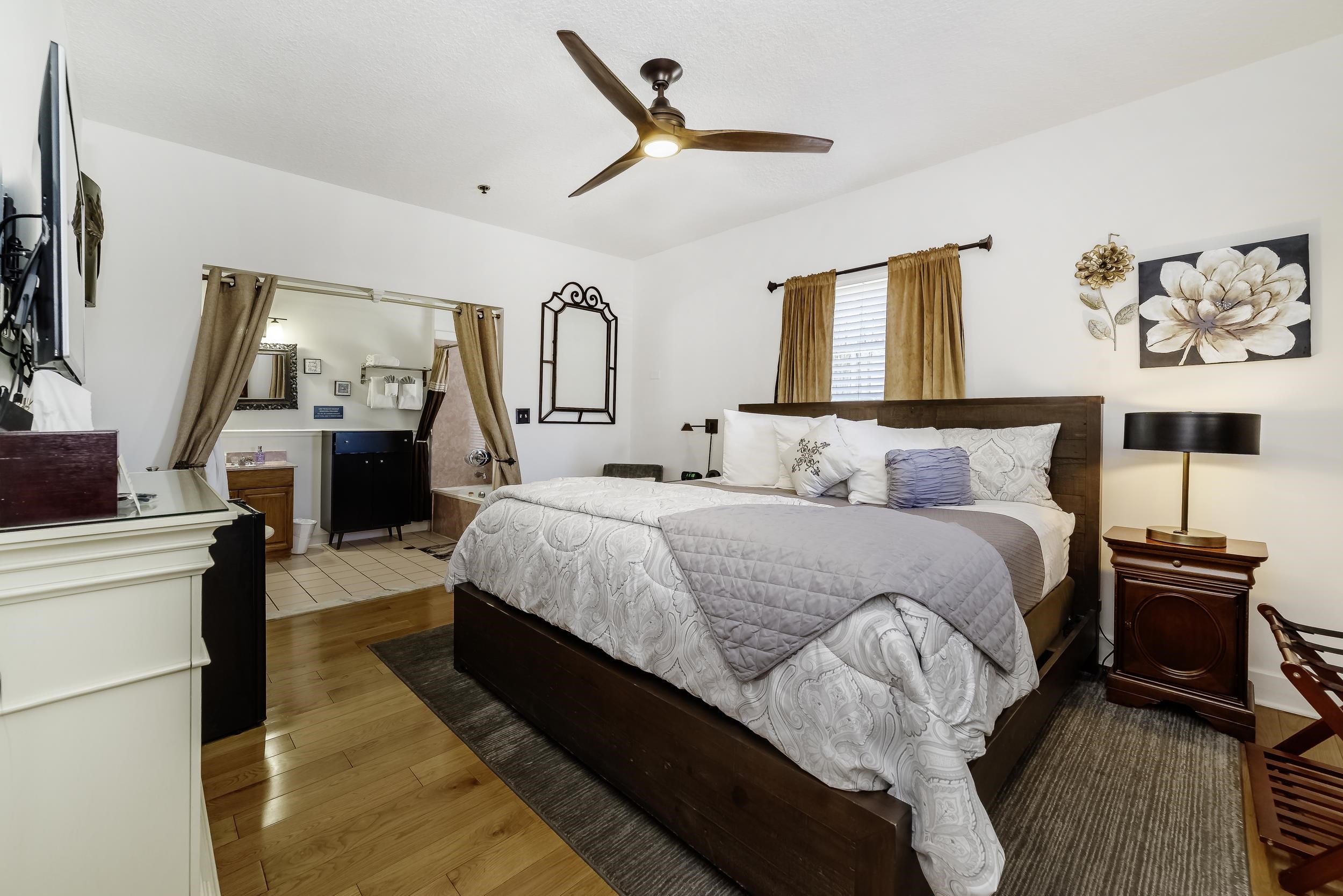 Image 31 of 69 For 29 Cuna St  