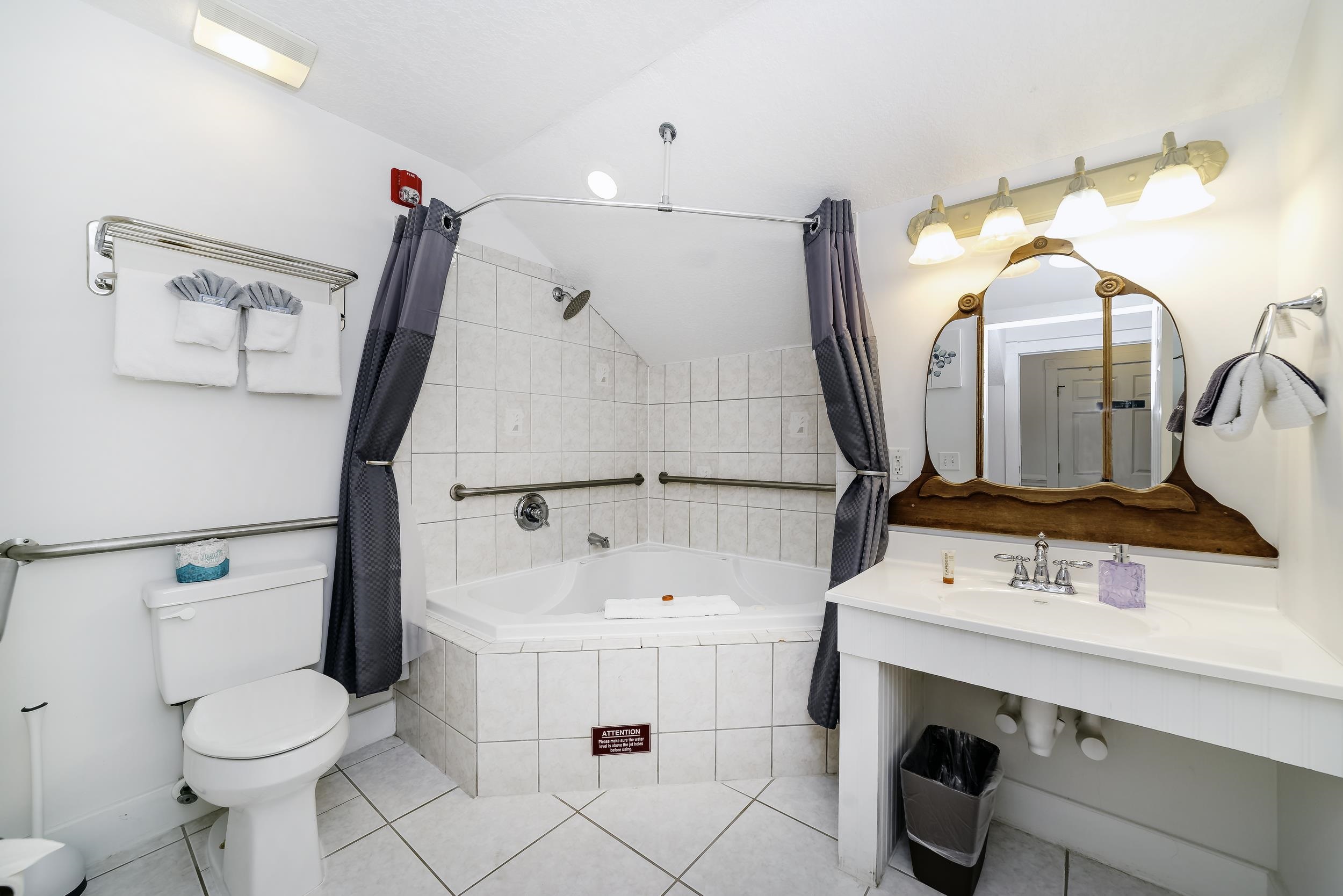 Image 35 of 69 For 29 Cuna St  