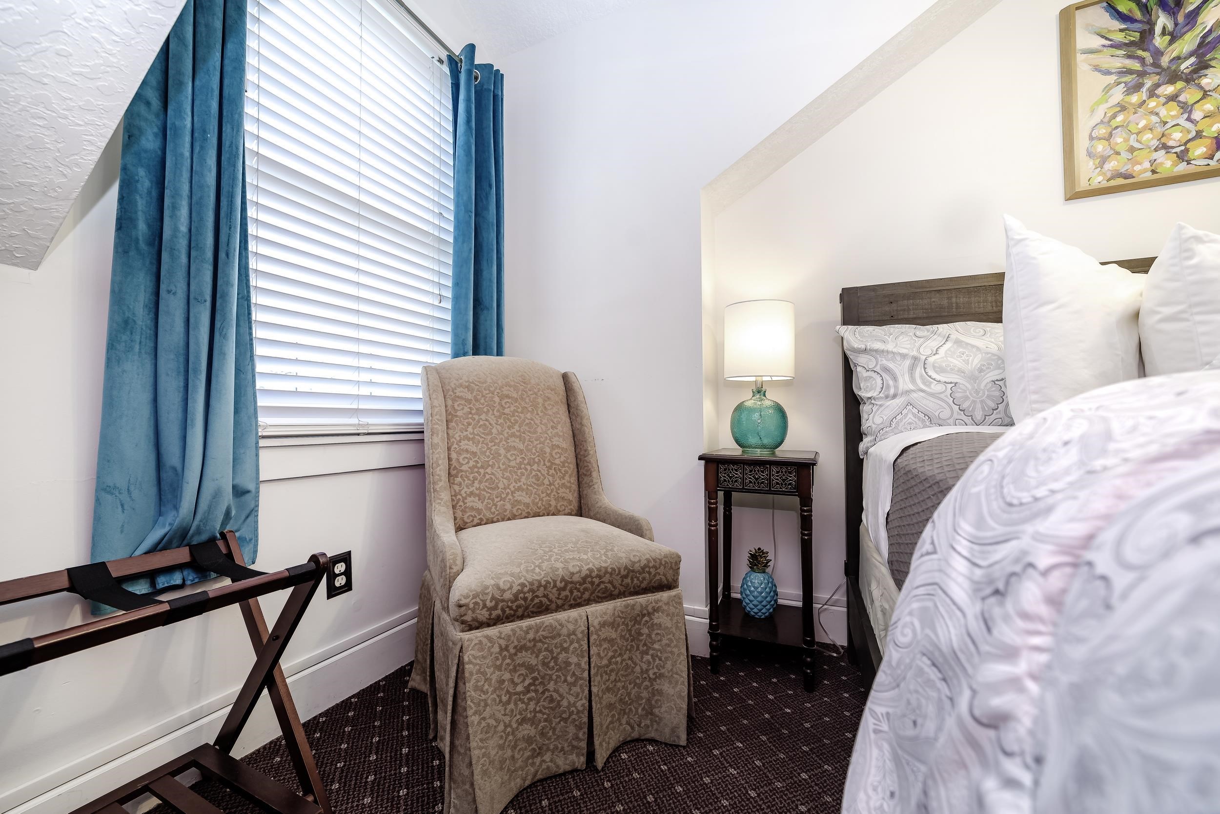 Image 38 of 69 For 29 Cuna St  