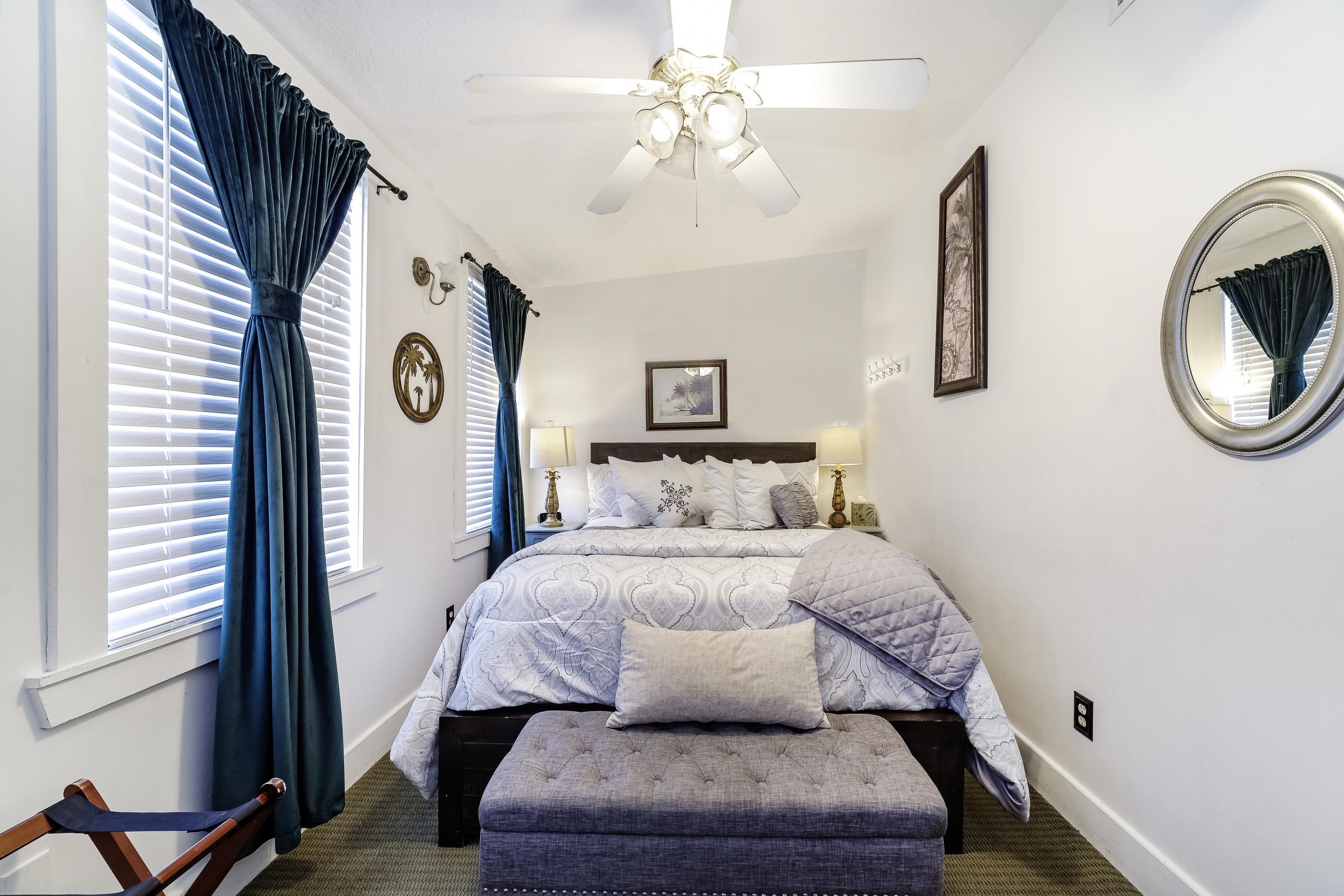 Image 40 of 69 For 29 Cuna St  