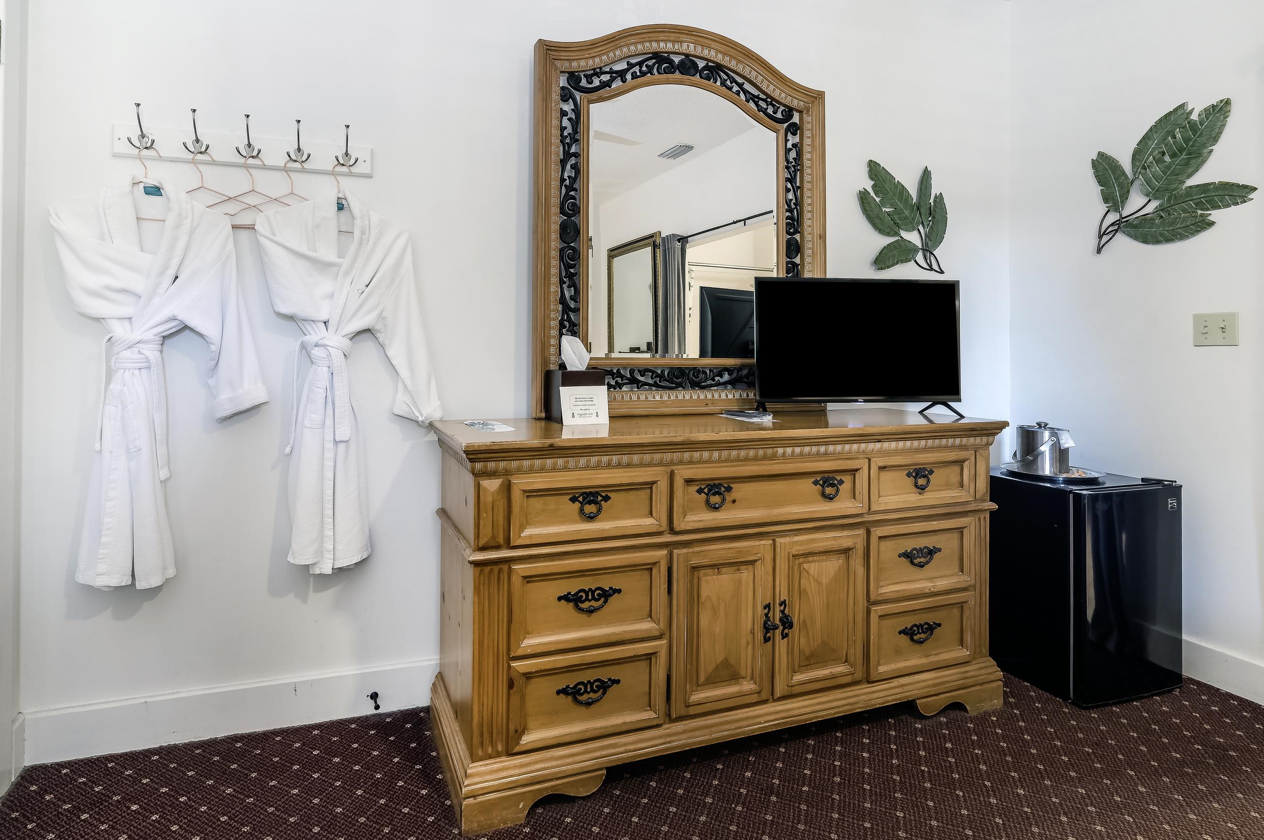 Image 51 of 69 For 29 Cuna St  