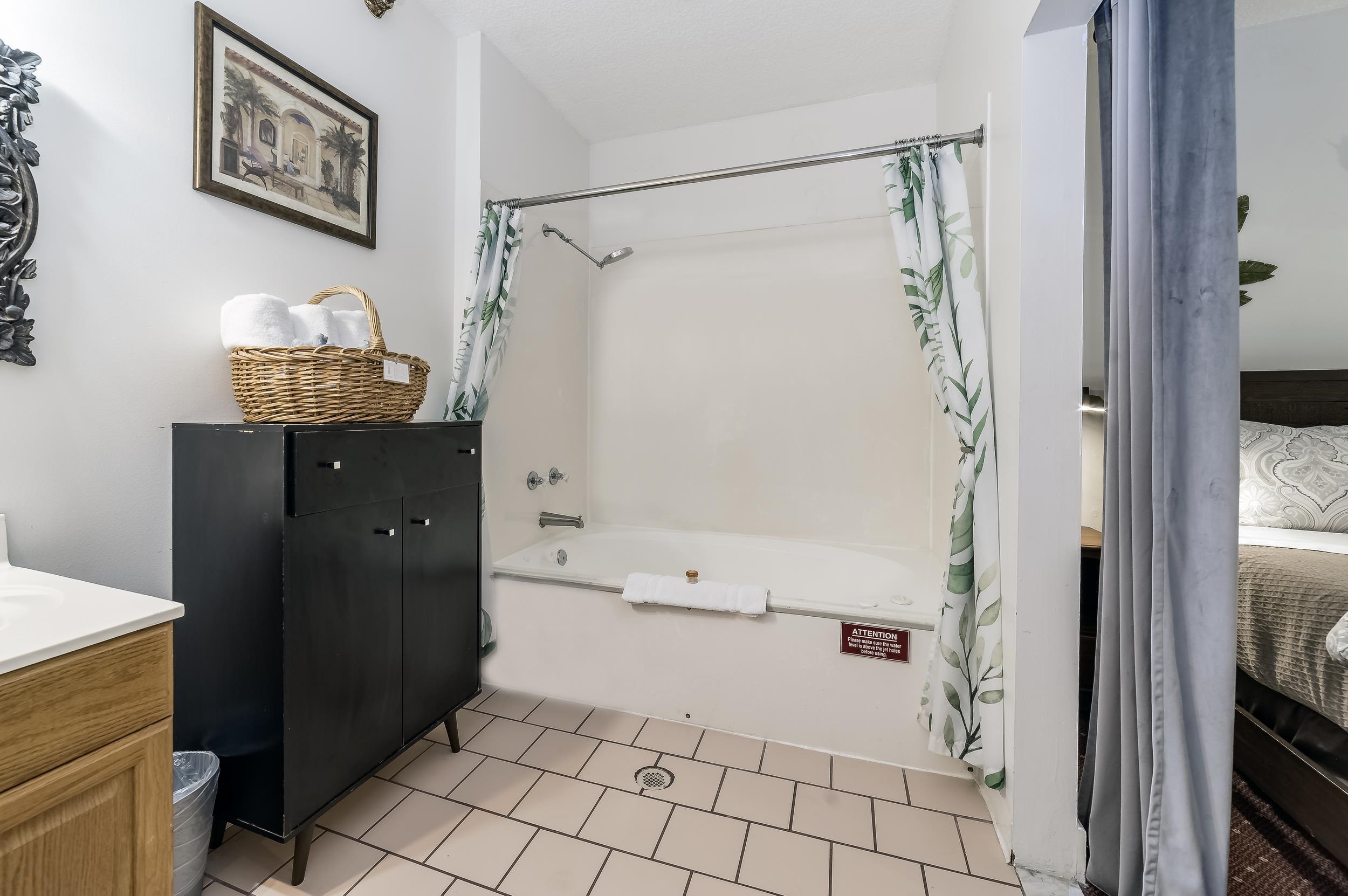 Image 52 of 69 For 29 Cuna St  