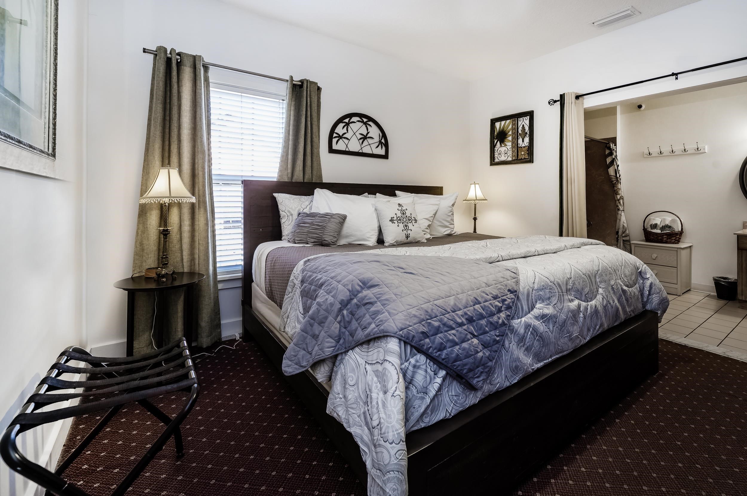 Image 53 of 69 For 29 Cuna St  