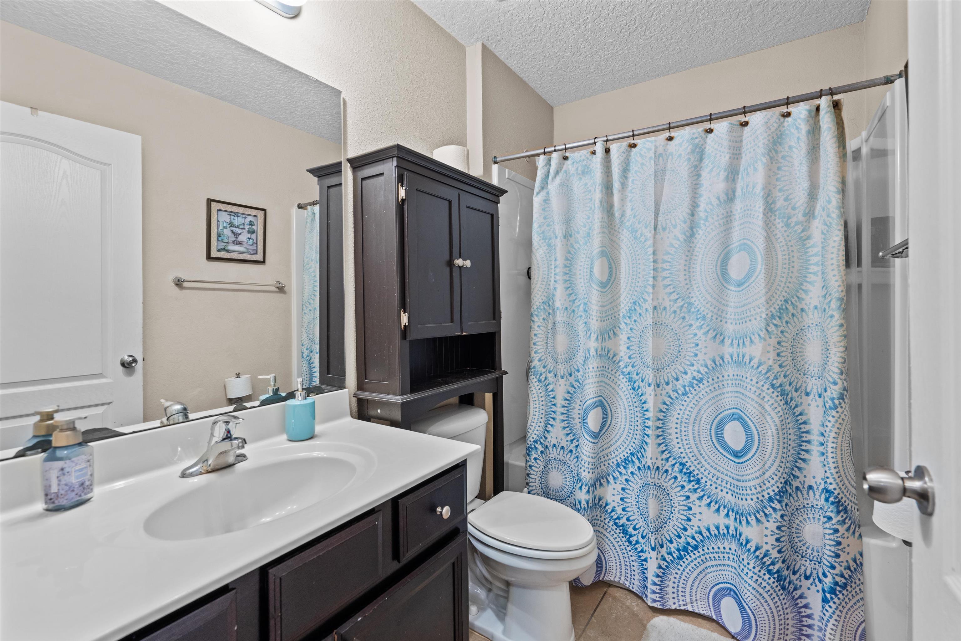 Image 8 of 19 For 165 Summer Point Dr